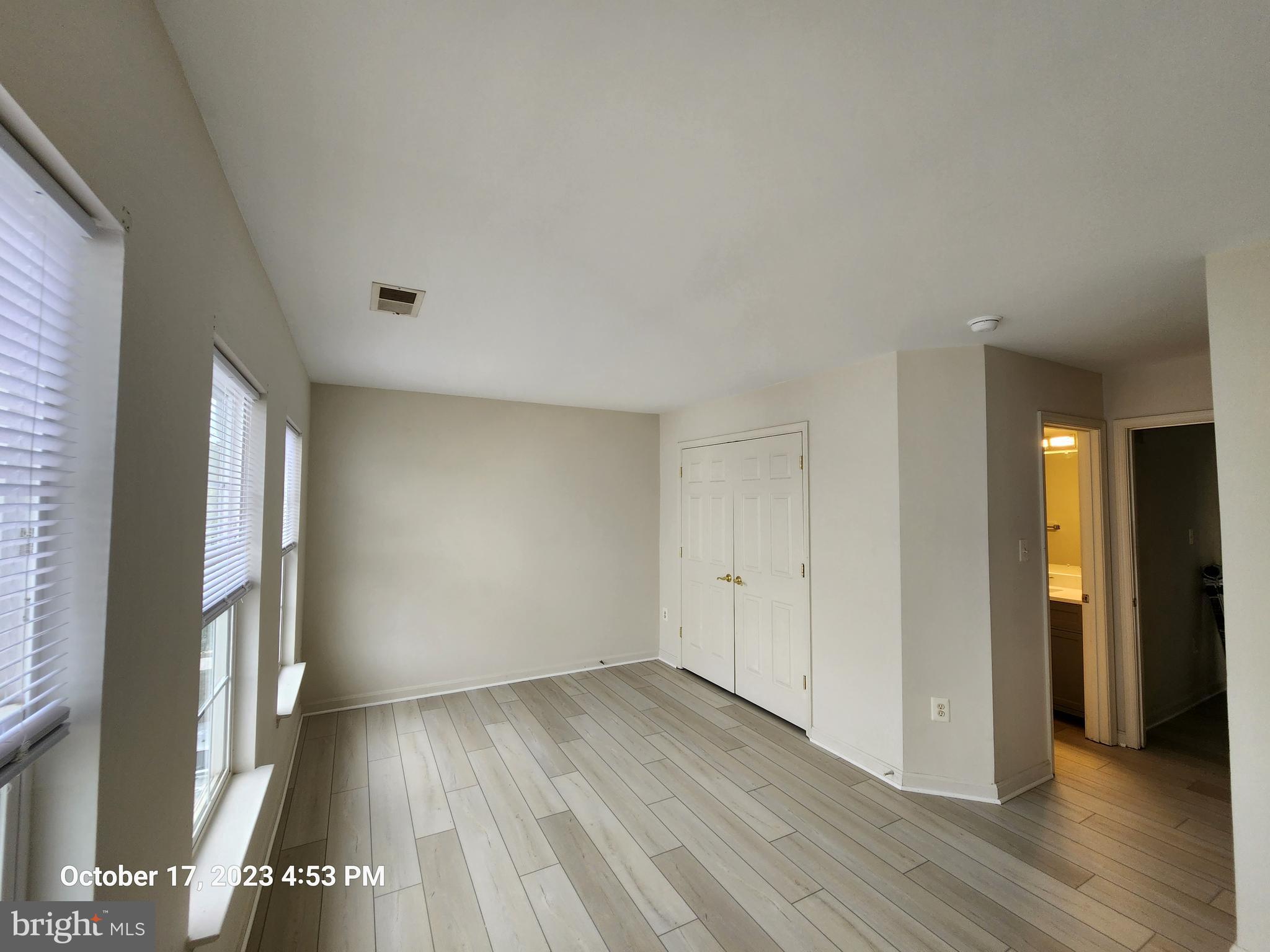 HEARTHSIDE AT FLYNNS CROSSING - Residential