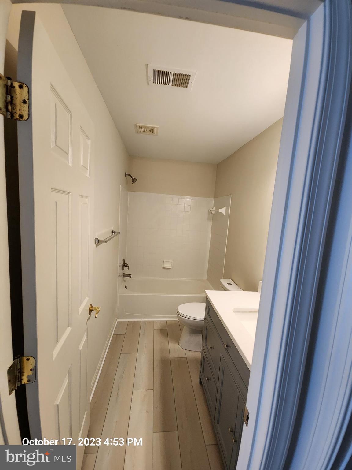 HEARTHSIDE AT FLYNNS CROSSING - Residential