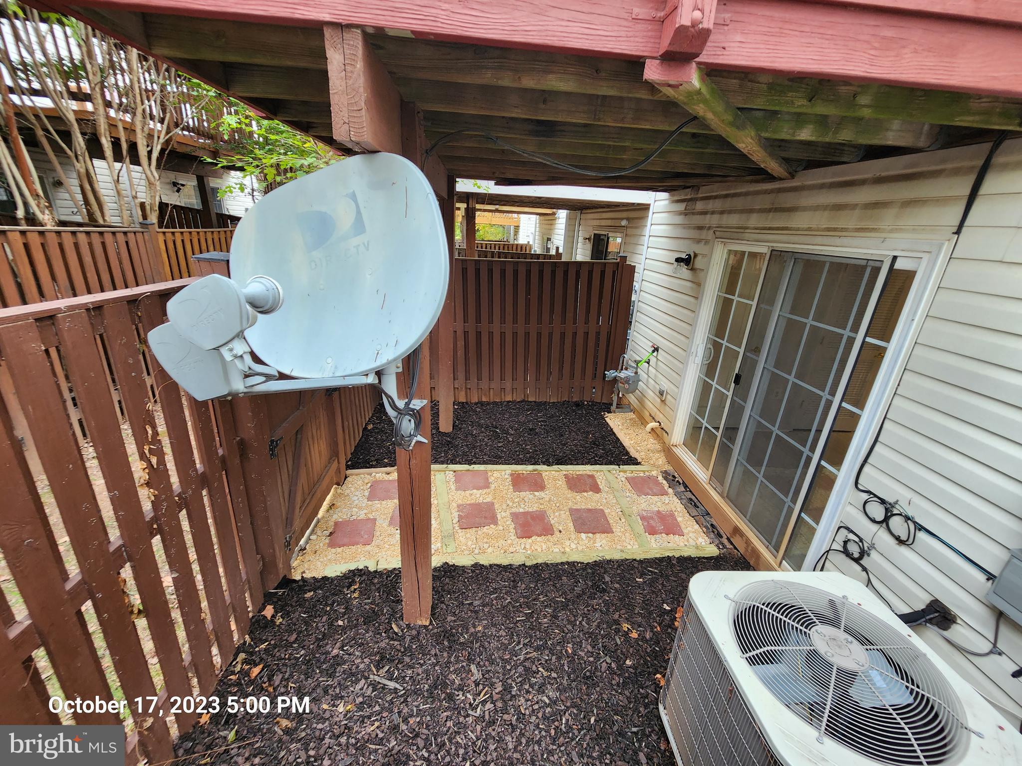 HEARTHSIDE AT FLYNNS CROSSING - Residential