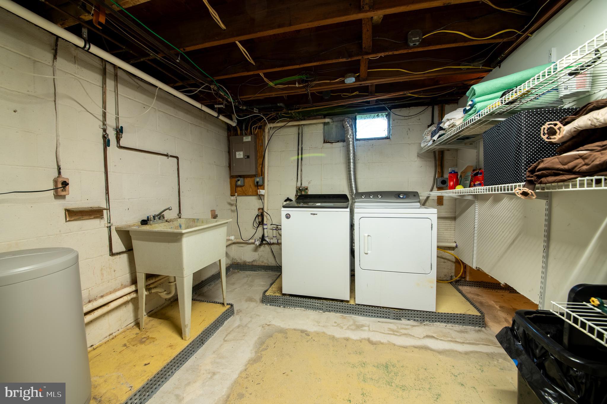 PINE GROVE - Residential