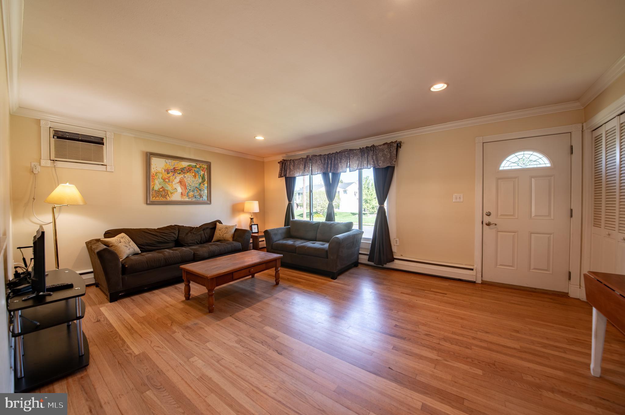 PINE GROVE - Residential