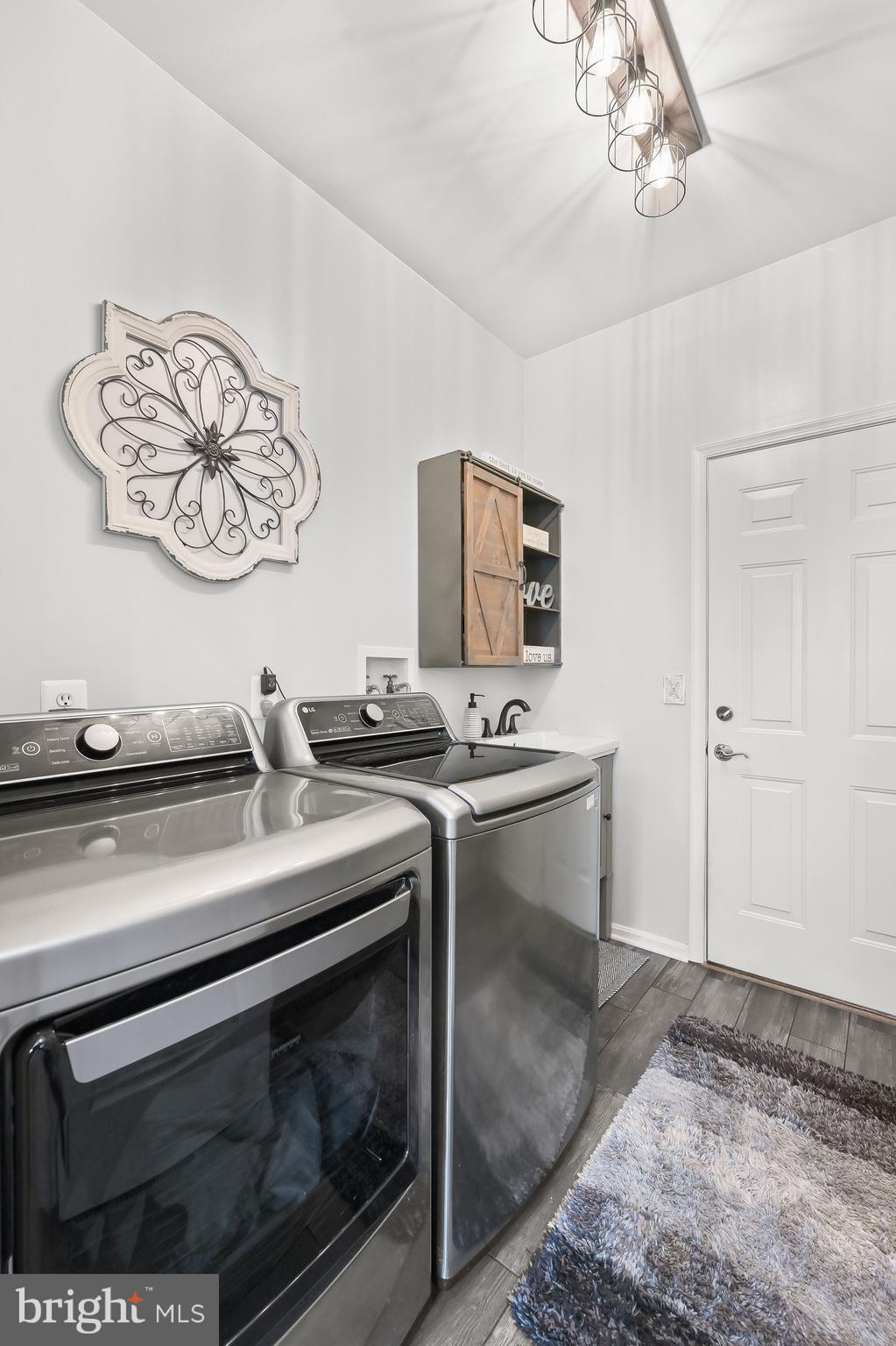 CLARKS GLEN - Residential