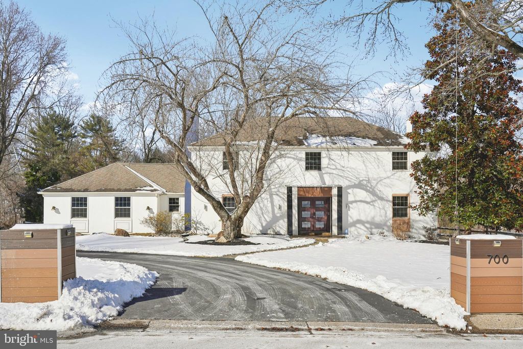 Photo of 700 Camp Woods Rd, VILLANOVA, PA 19085 (MLS # PADE2106884)