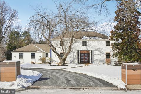 700 CAMP WOODS RD VILLANOVA PA 19085