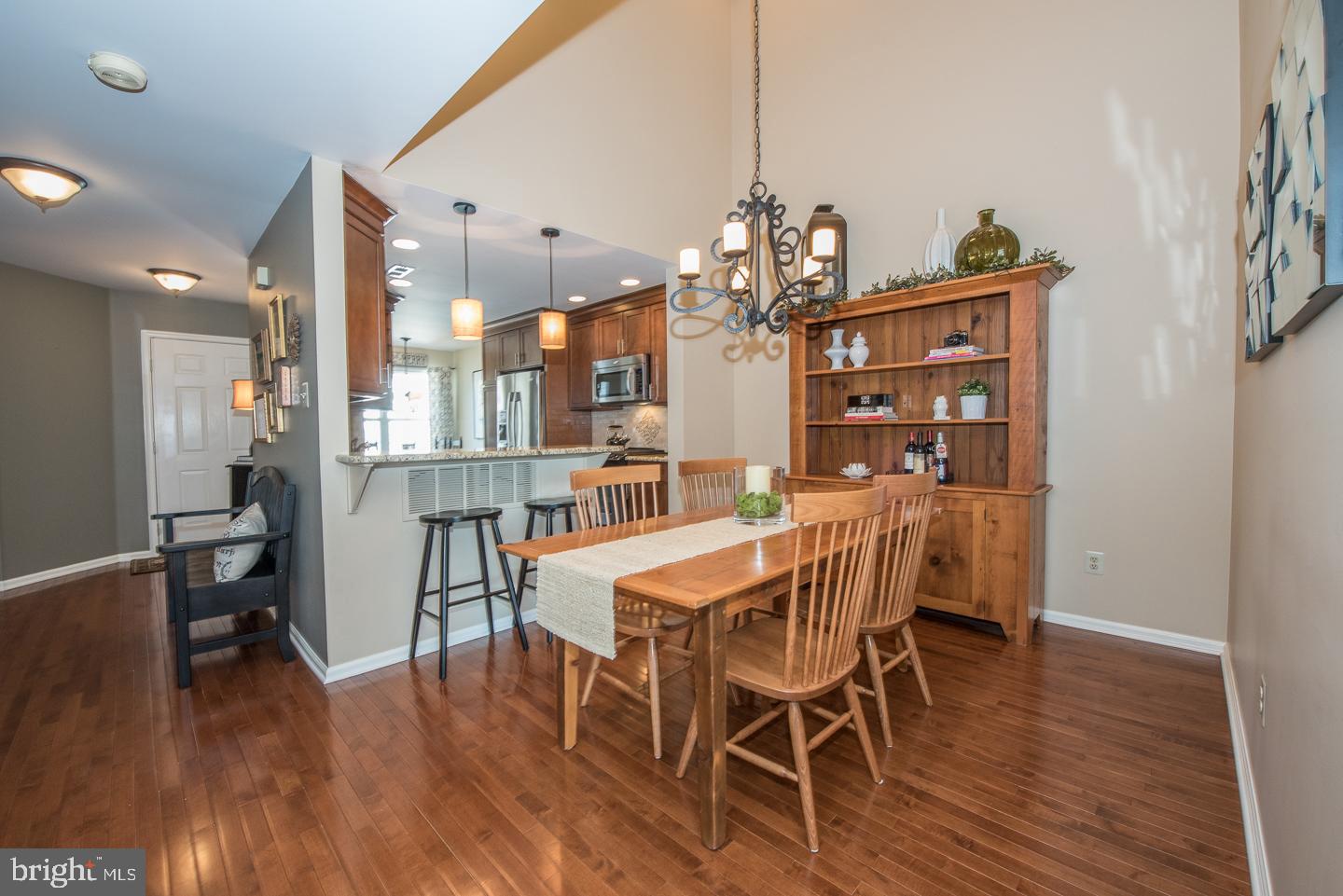 THORNHILL - Residential