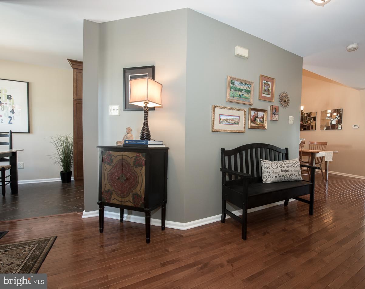 THORNHILL - Residential