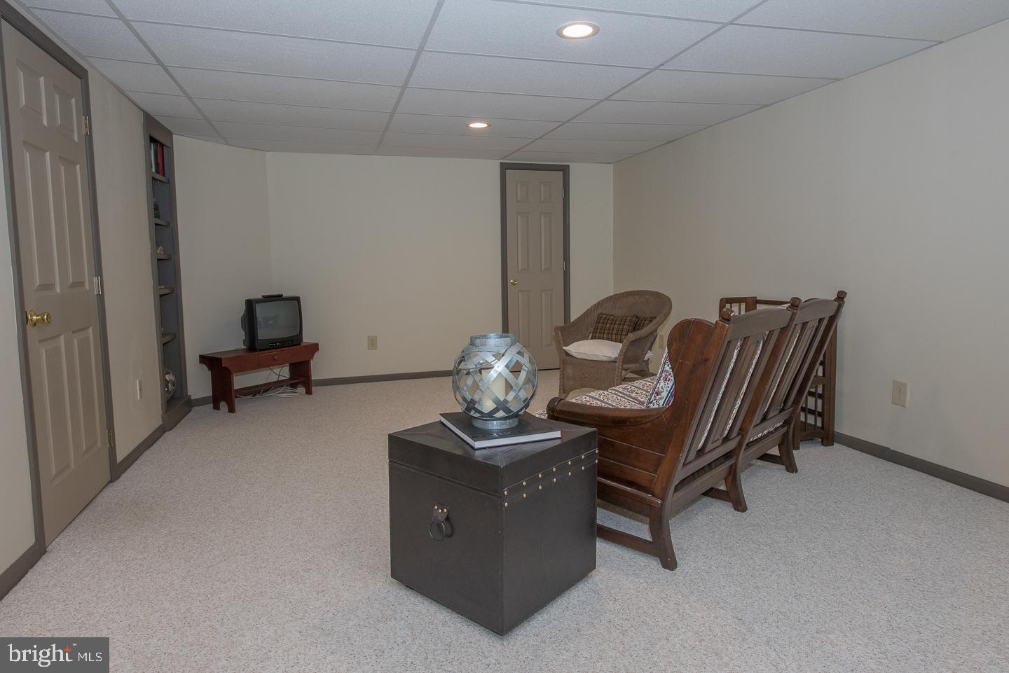 THORNHILL - Residential