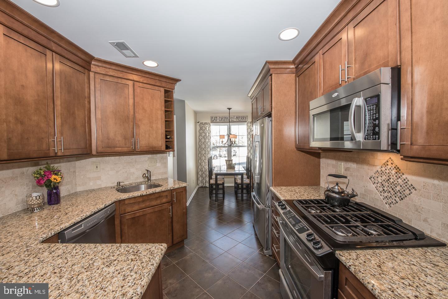 THORNHILL - Residential