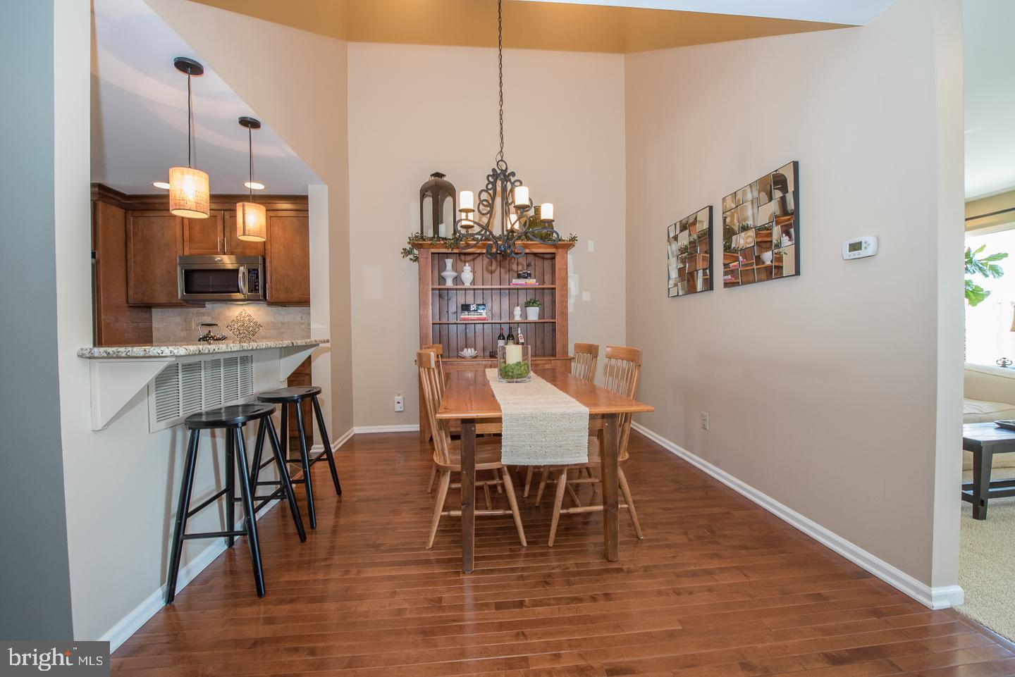 THORNHILL - Residential