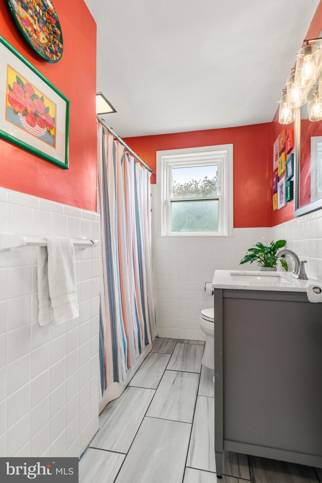 ASTON ARMS - Residential