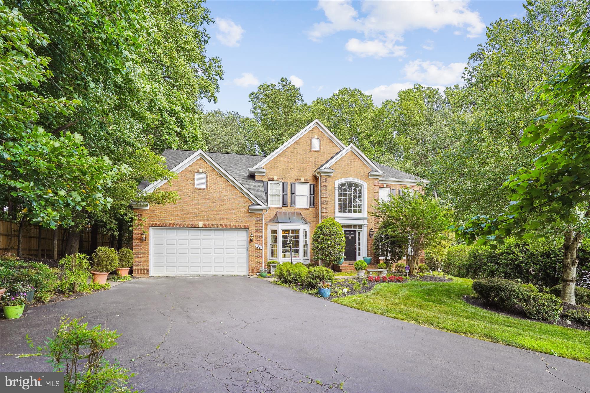 CEDAR CHASE - Residential