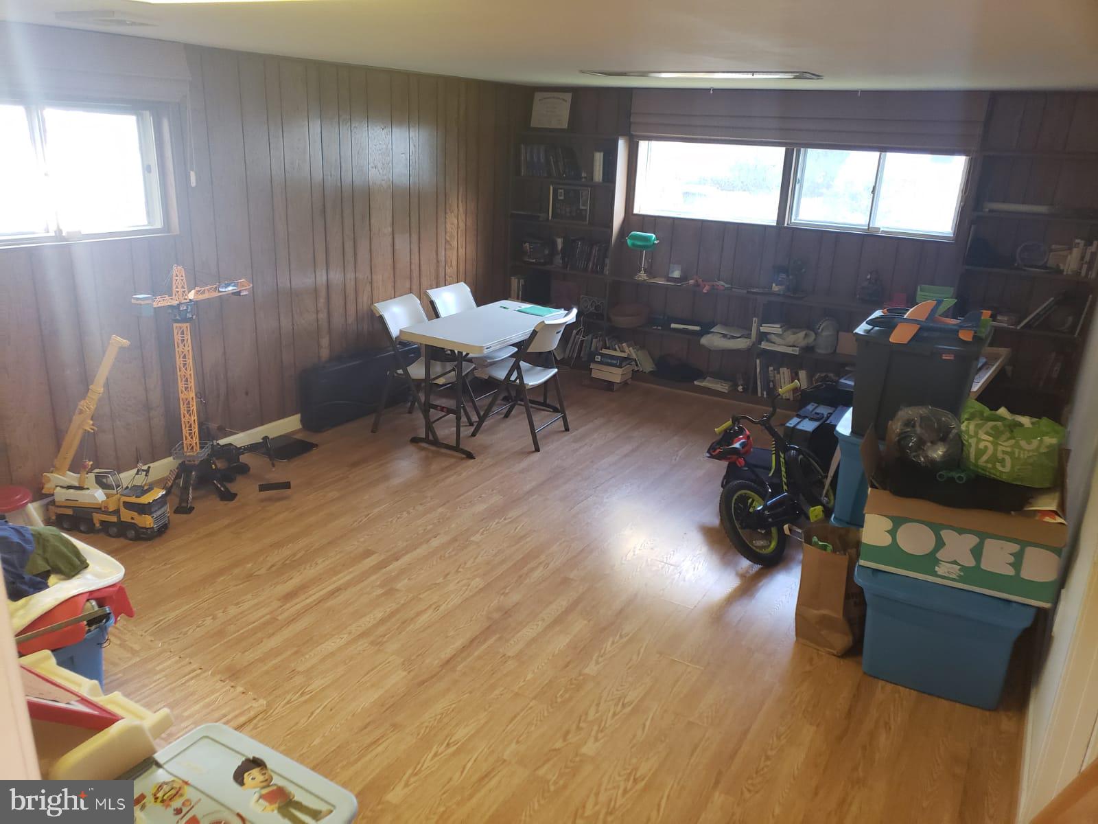 TWINBROOK FOREST - Residential Lease