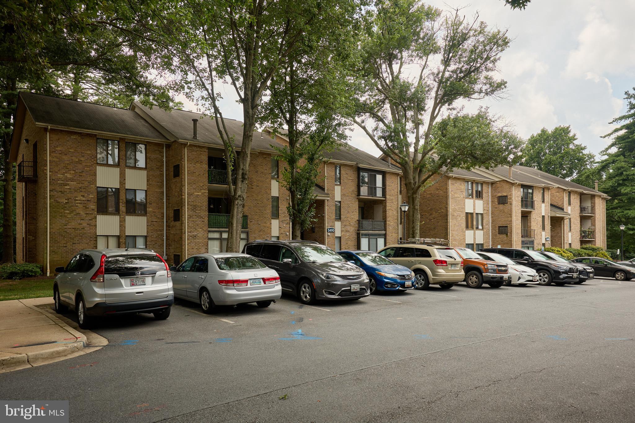 5490 CEDAR LANE A2