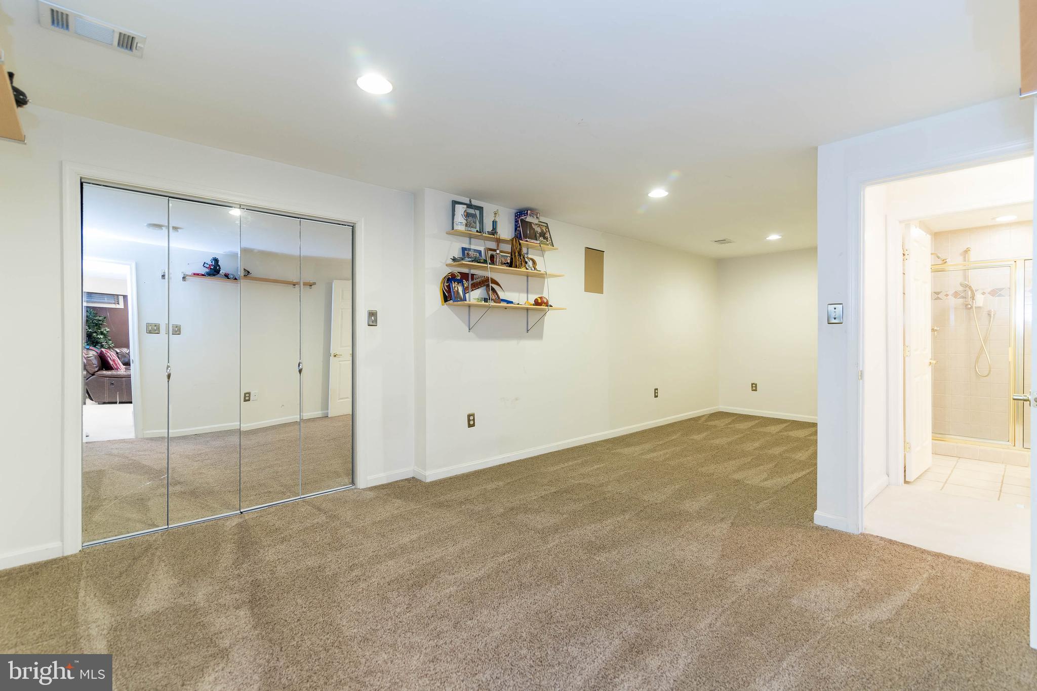 WAYSIDE VILLAGE - Residential