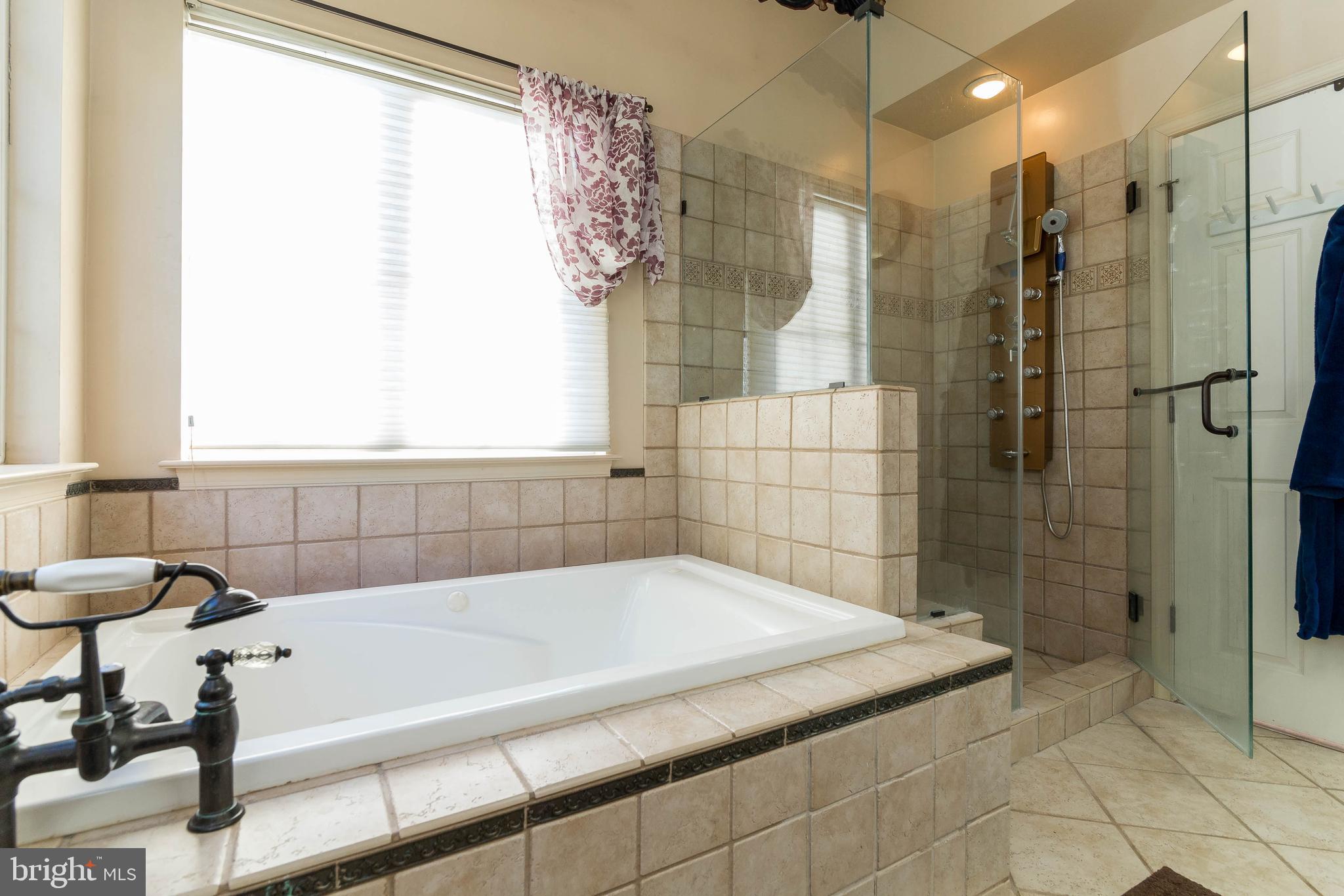 WAYSIDE VILLAGE - Residential