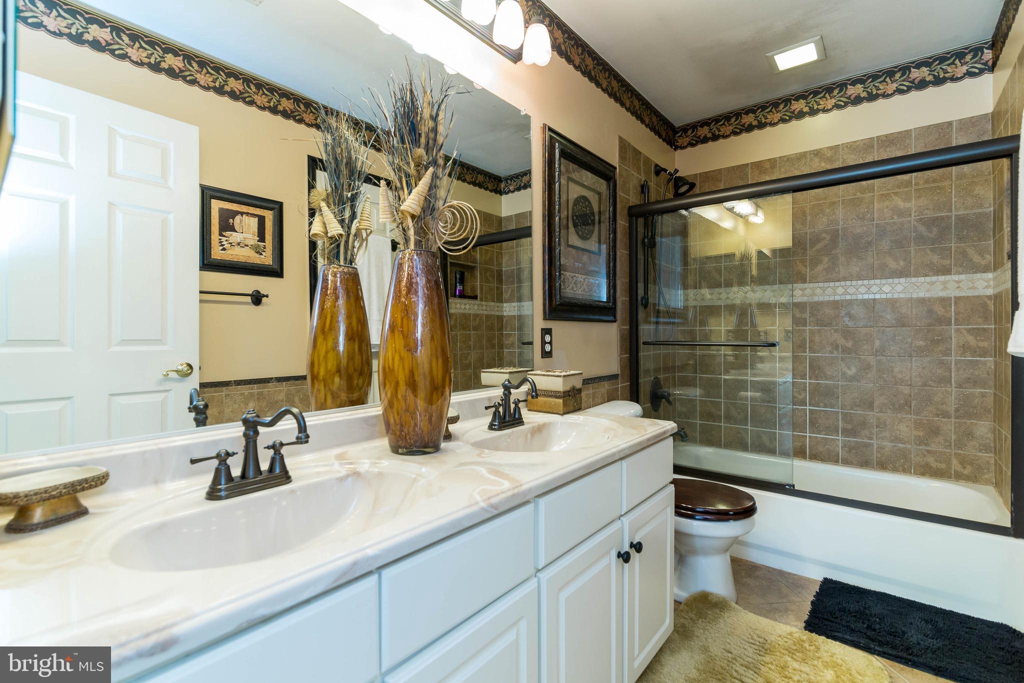 WAYSIDE VILLAGE - Residential