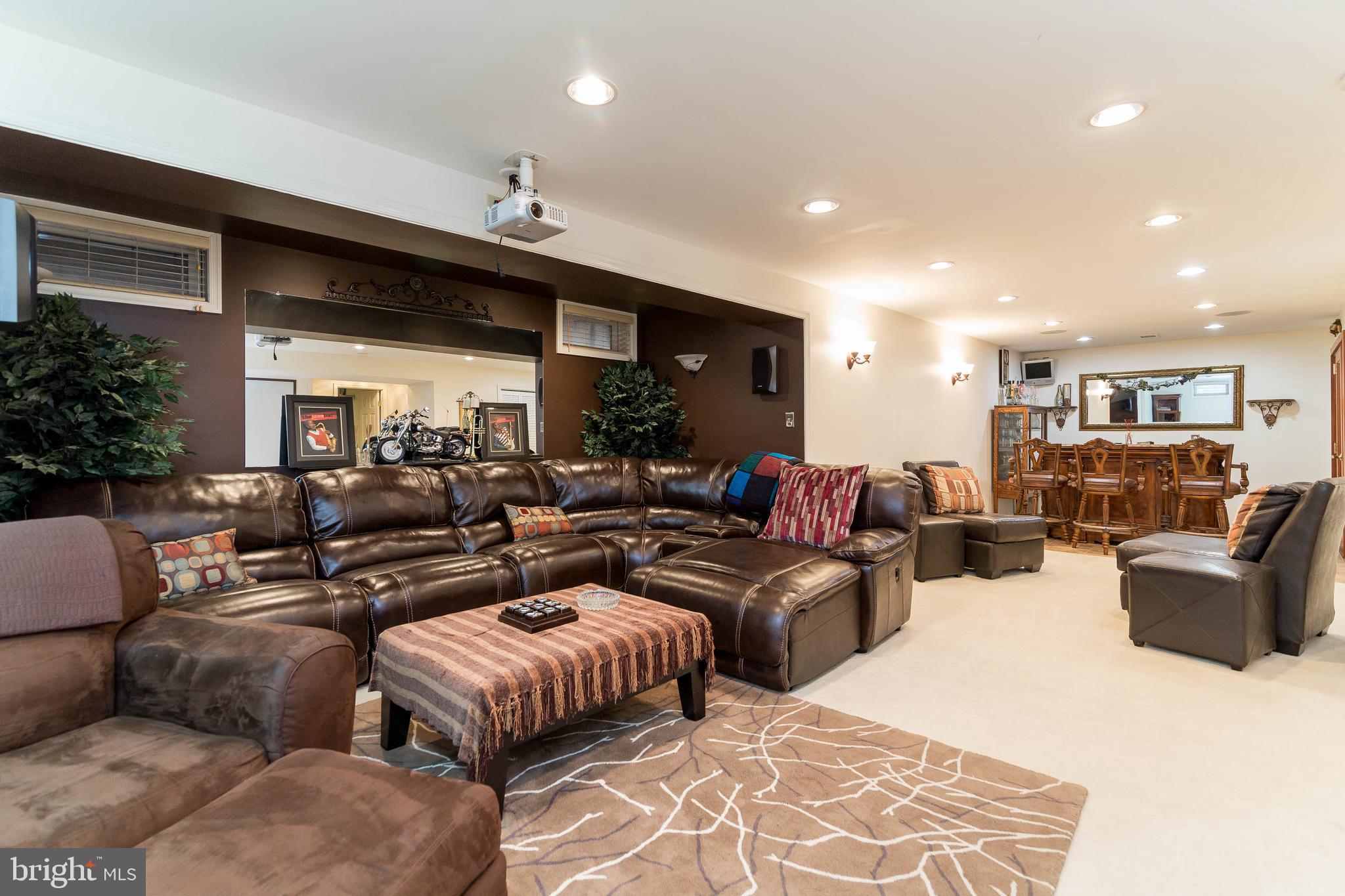 WAYSIDE VILLAGE - Residential