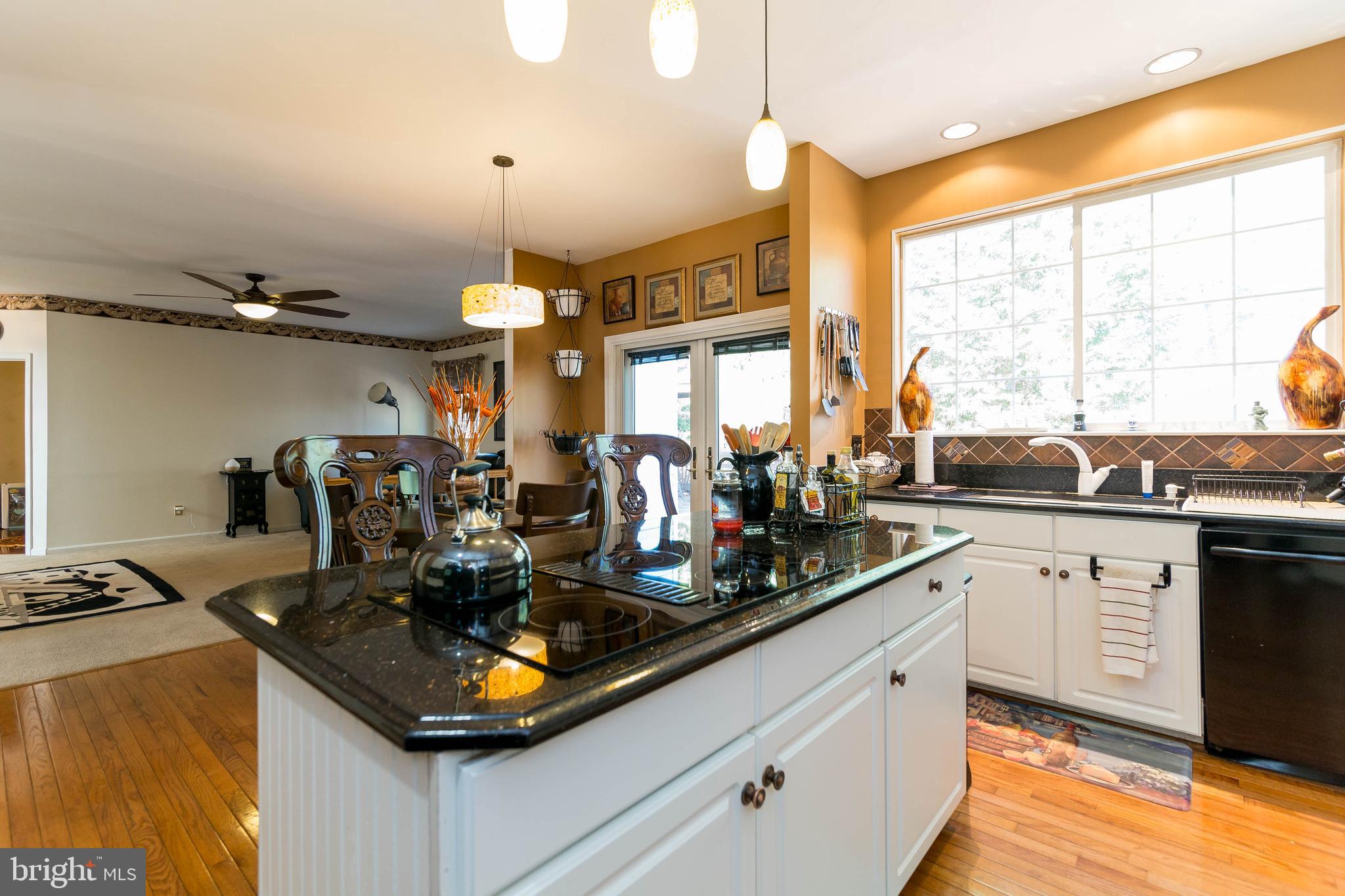 WAYSIDE VILLAGE - Residential