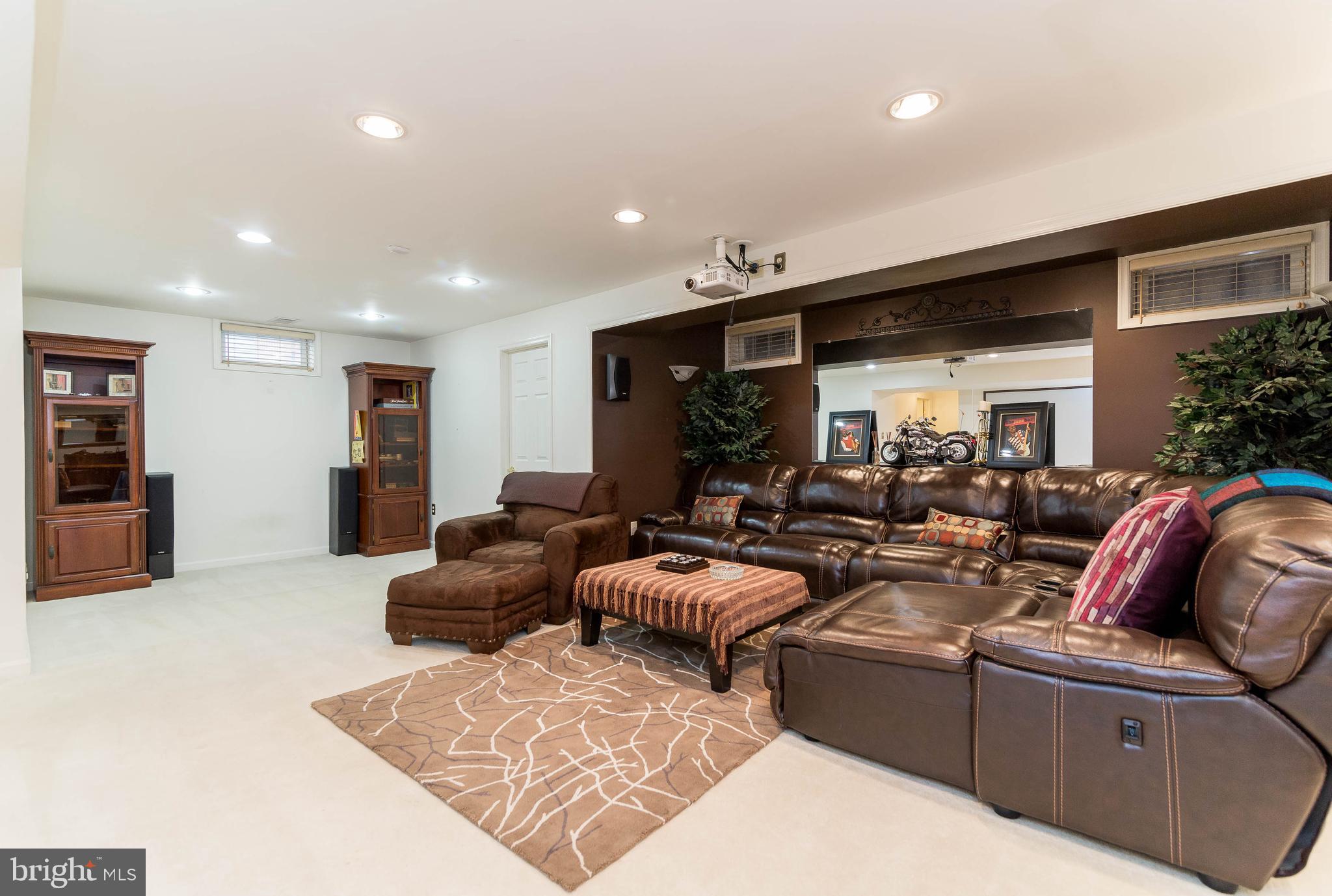 WAYSIDE VILLAGE - Residential