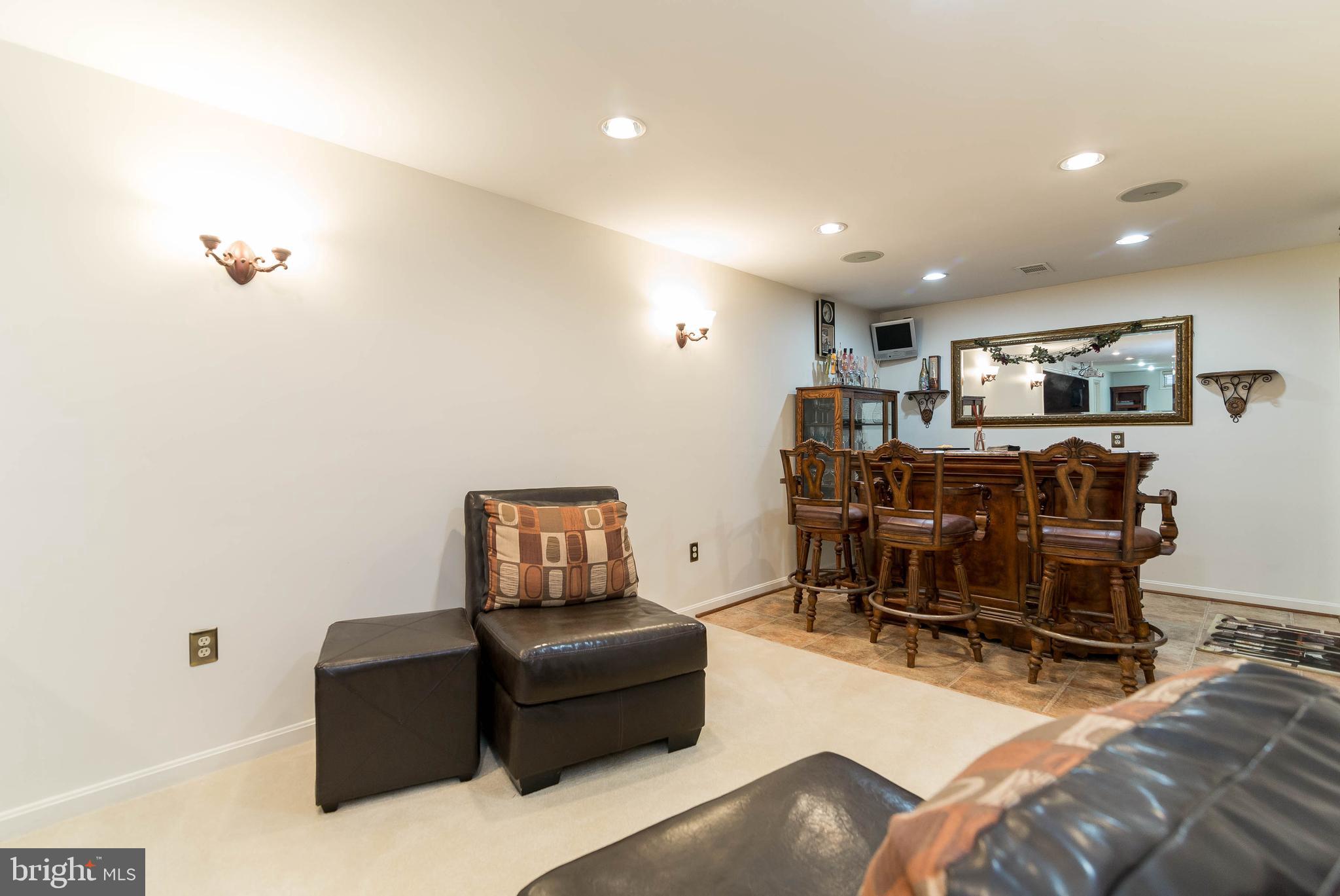 WAYSIDE VILLAGE - Residential