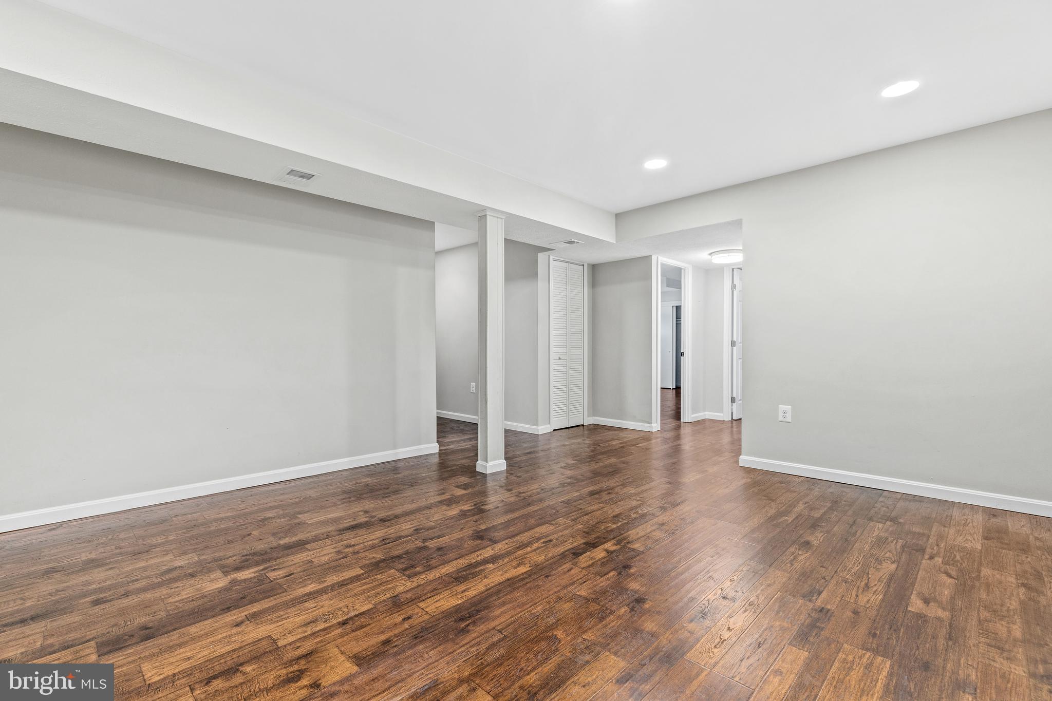 NORTH BARNABY - Residential