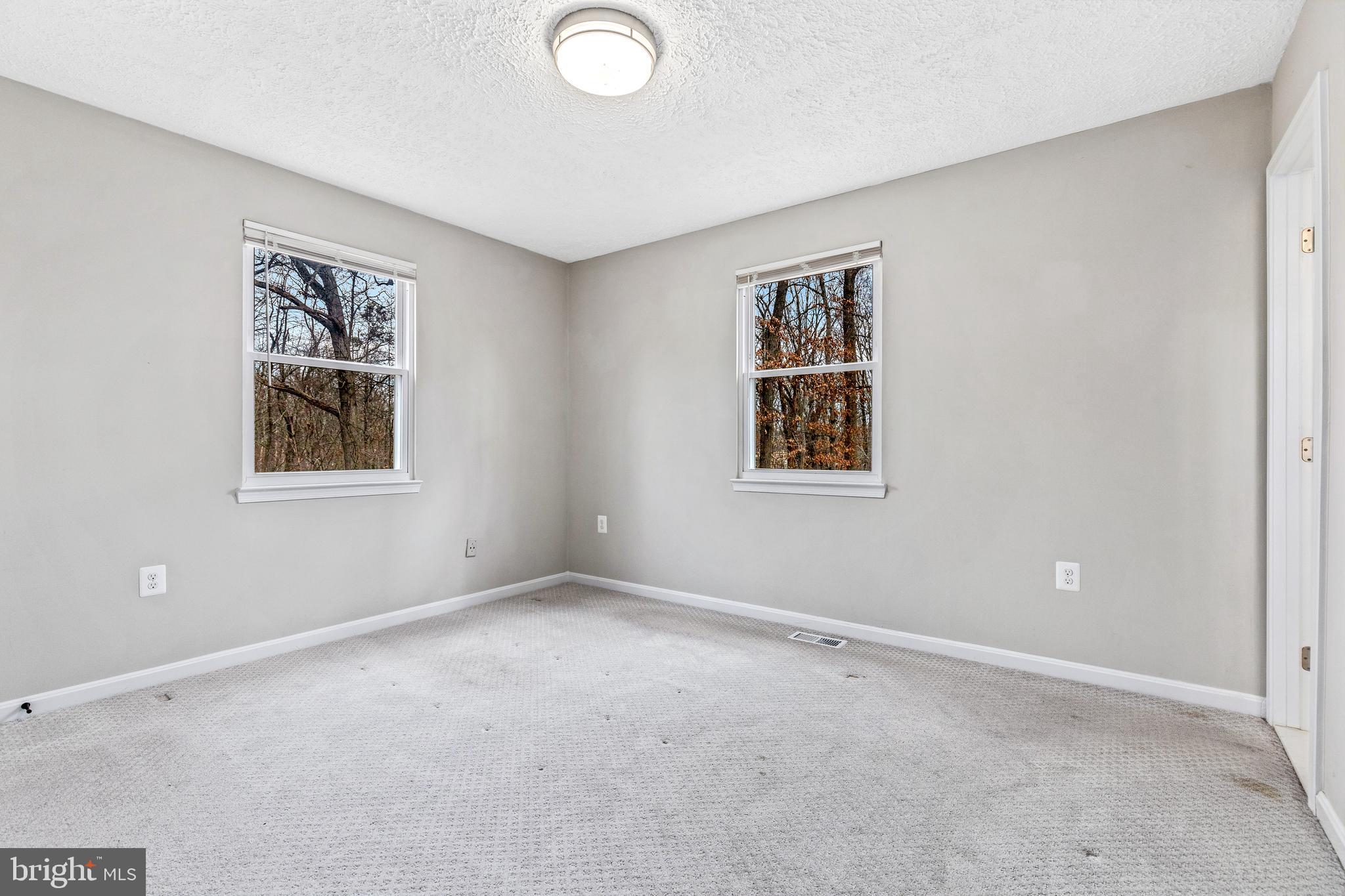 NORTH BARNABY - Residential