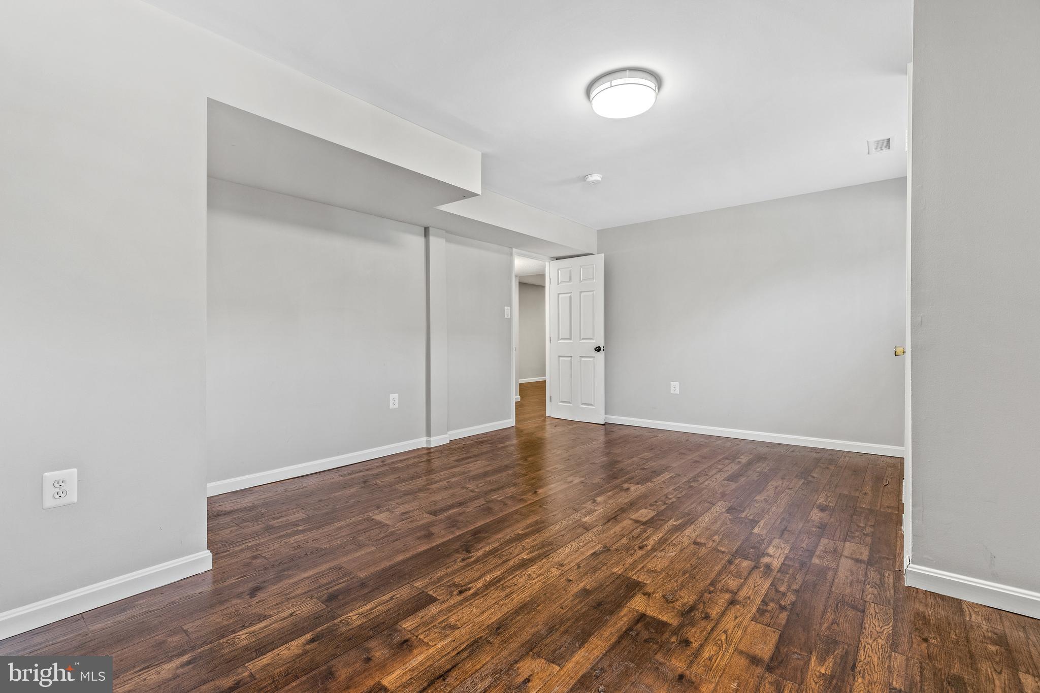 NORTH BARNABY - Residential