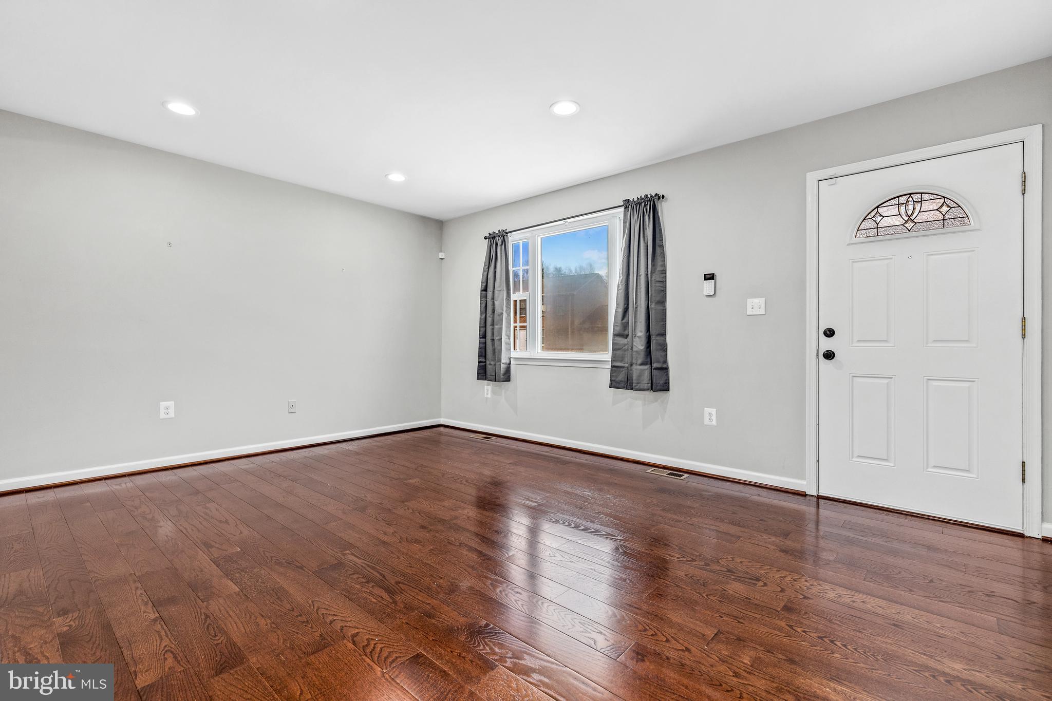 NORTH BARNABY - Residential