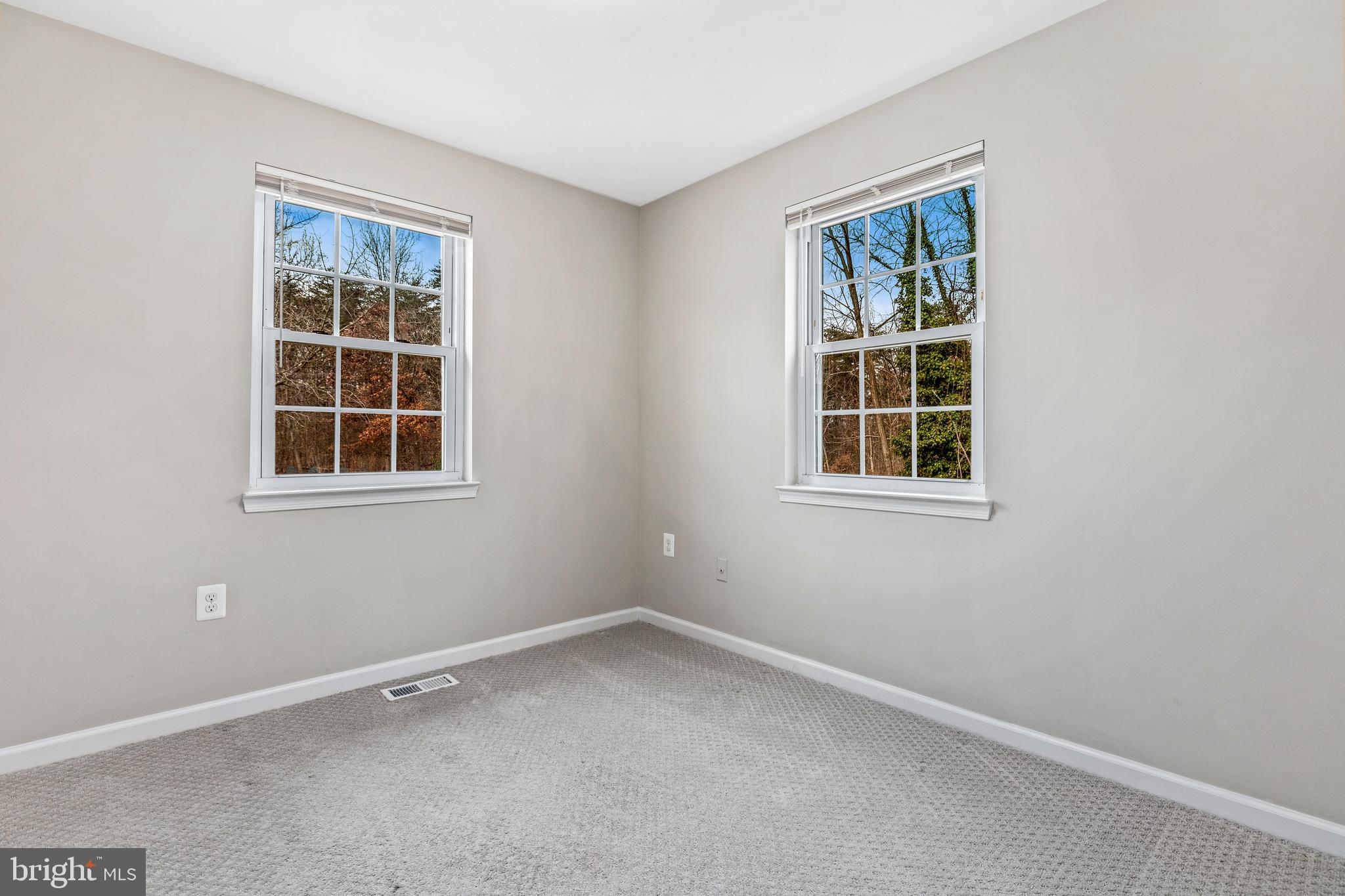 NORTH BARNABY - Residential