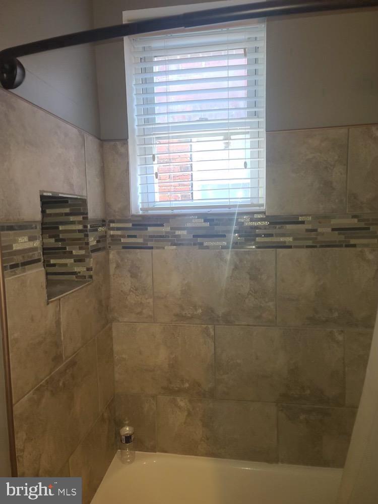 KERNEWOOD - Residential Lease