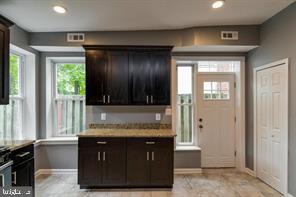 KERNEWOOD - Residential Lease