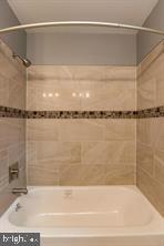 KERNEWOOD - Residential Lease