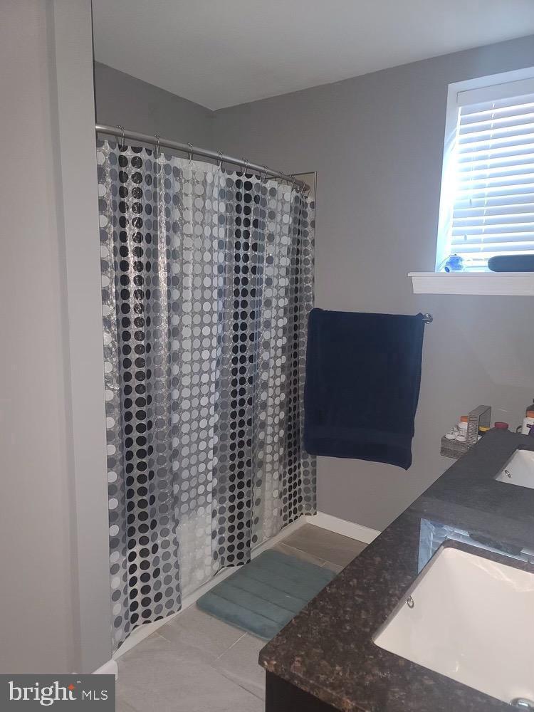 KERNEWOOD - Residential Lease