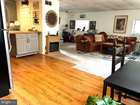 724 Concord Road, Glen Mills, PA MLS: PADE2093572