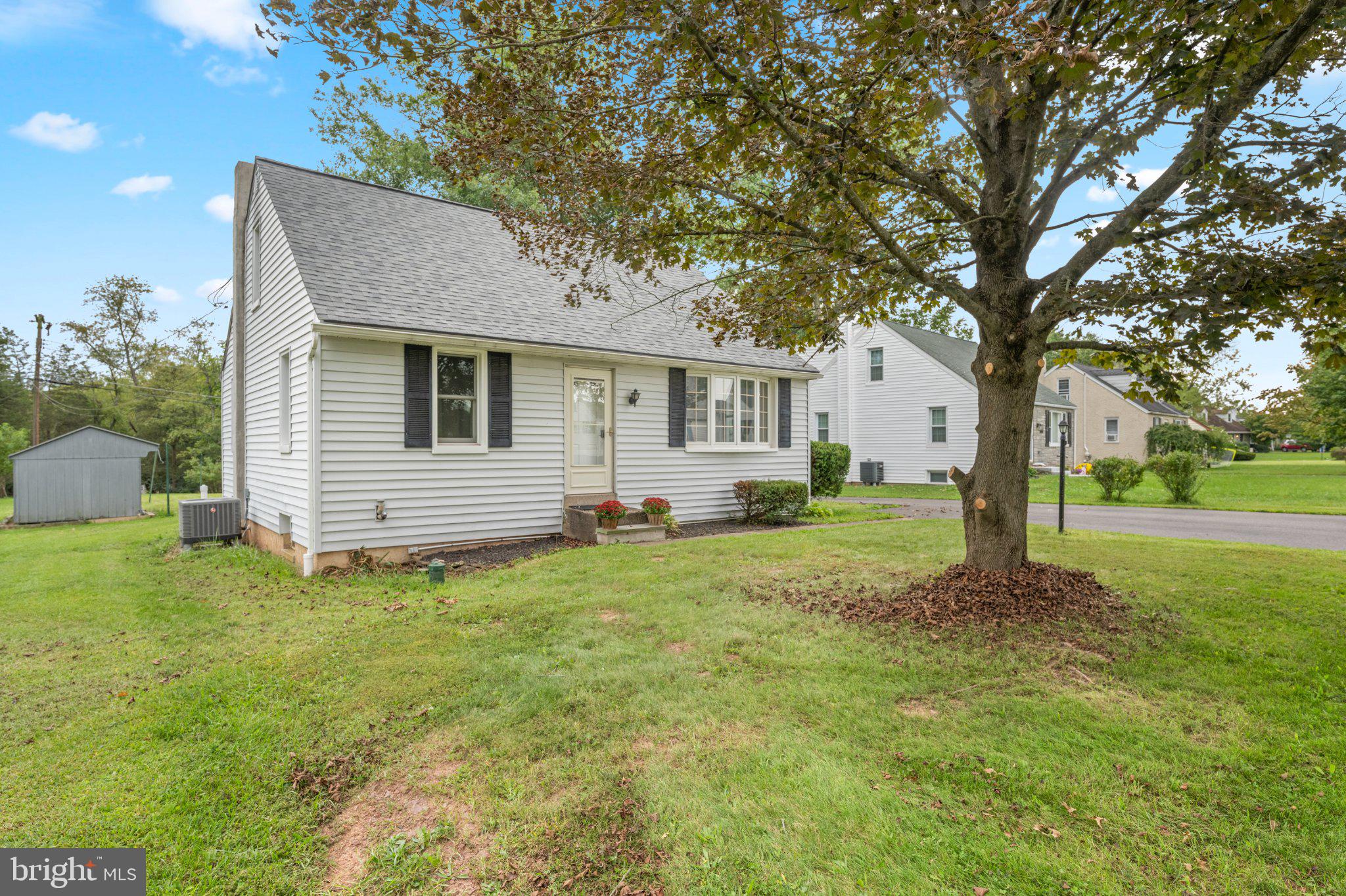 162 MAPLE AVENUE
