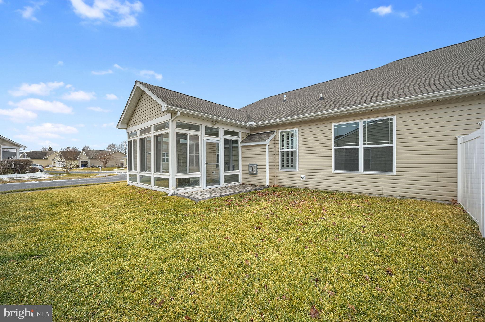 147 N RED HAVEN LANE