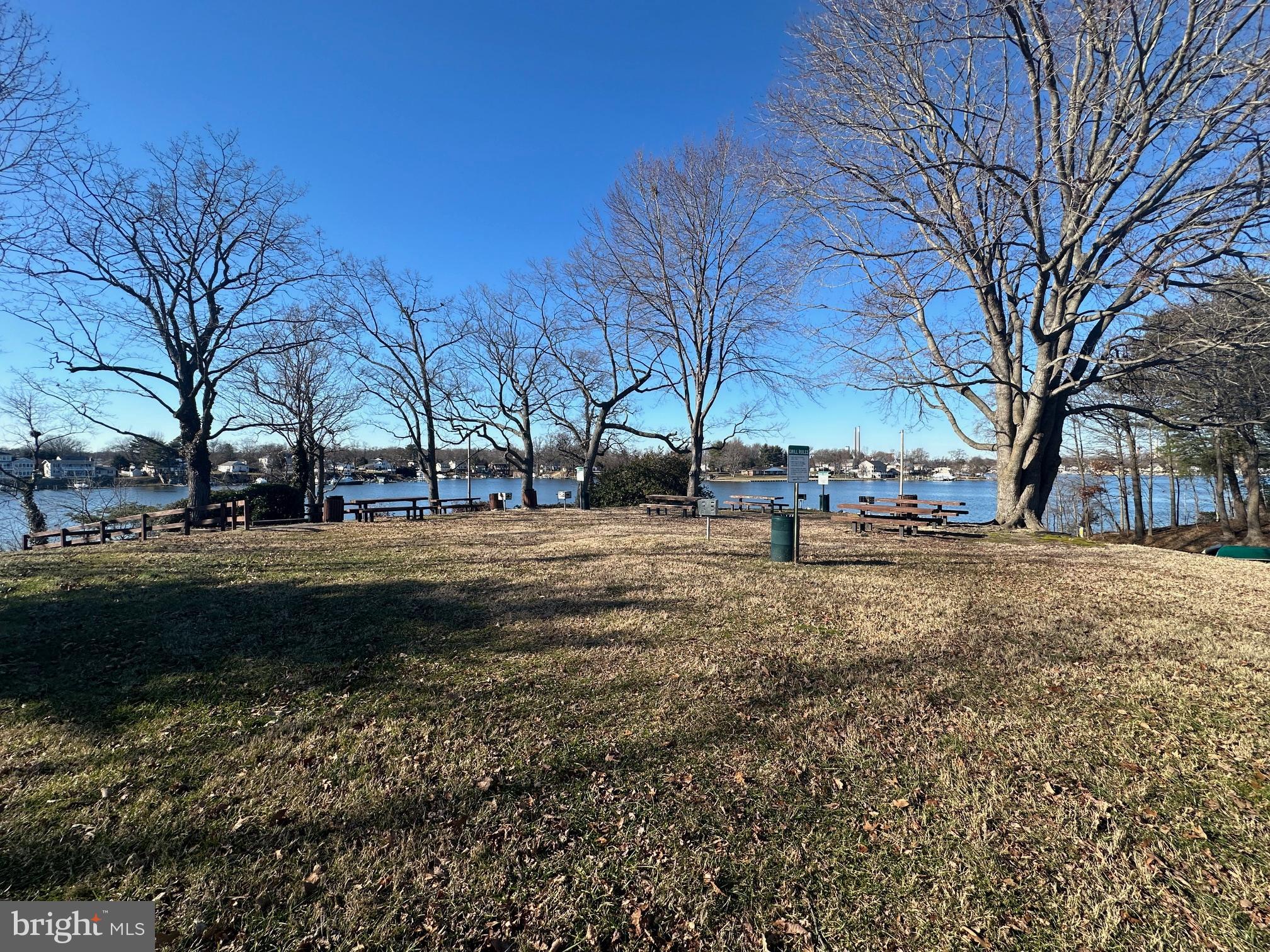 ELIZABETHS LANDING - Residential Lease