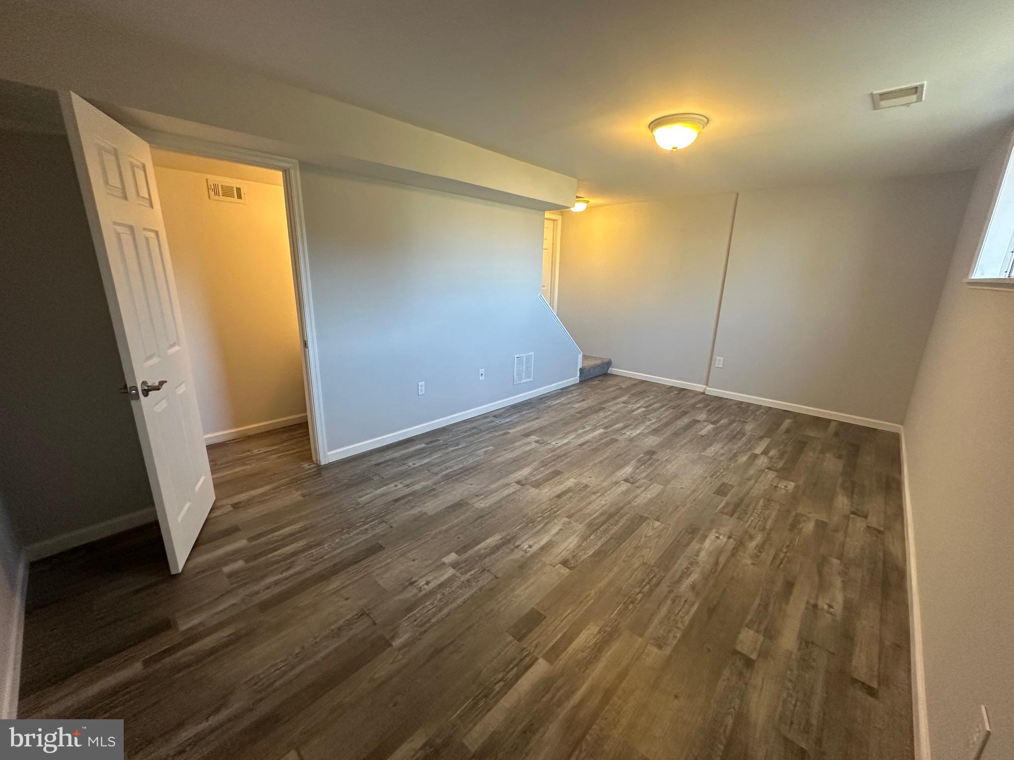 ELIZABETHS LANDING - Residential Lease