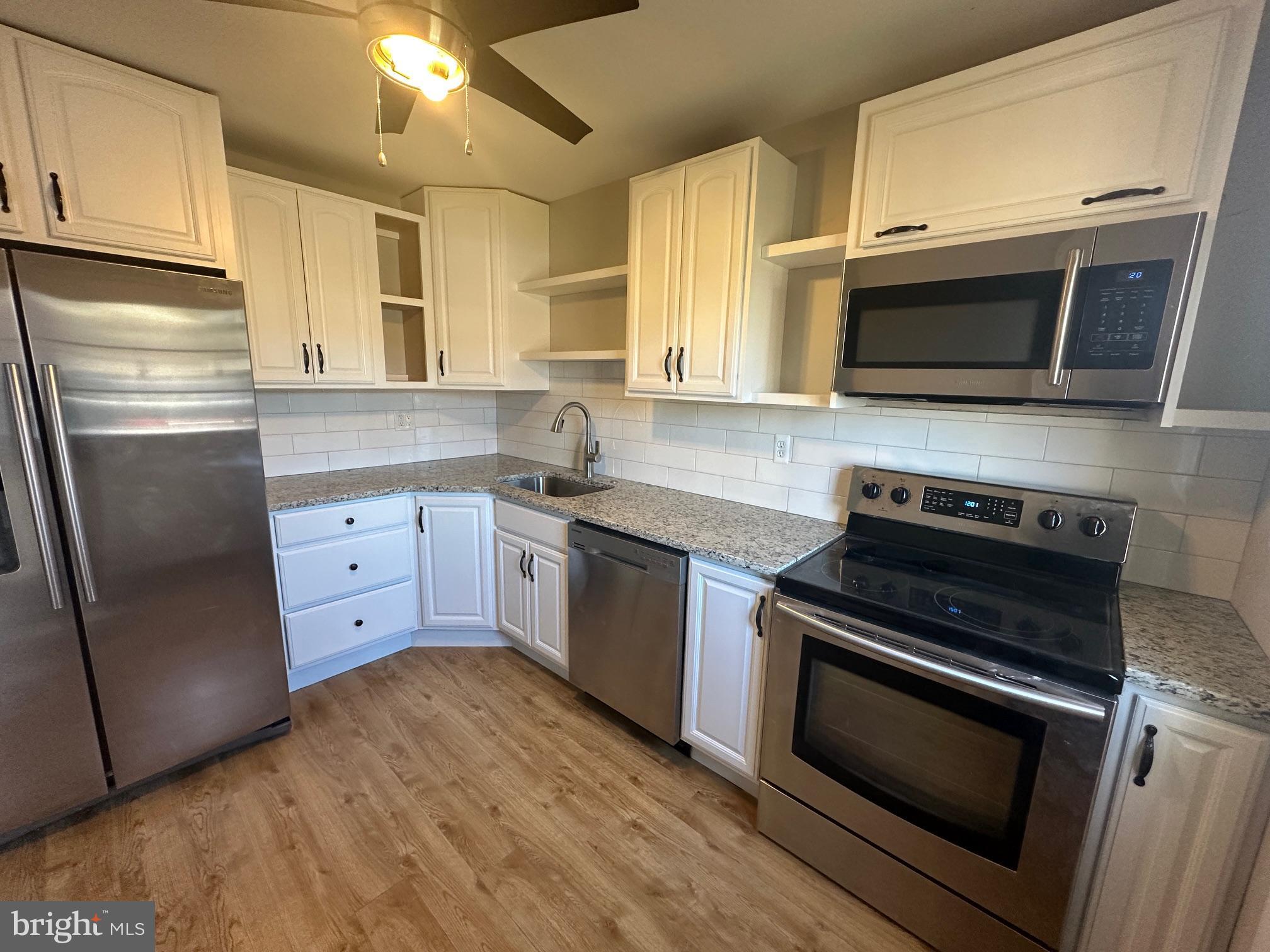 ELIZABETHS LANDING - Residential Lease