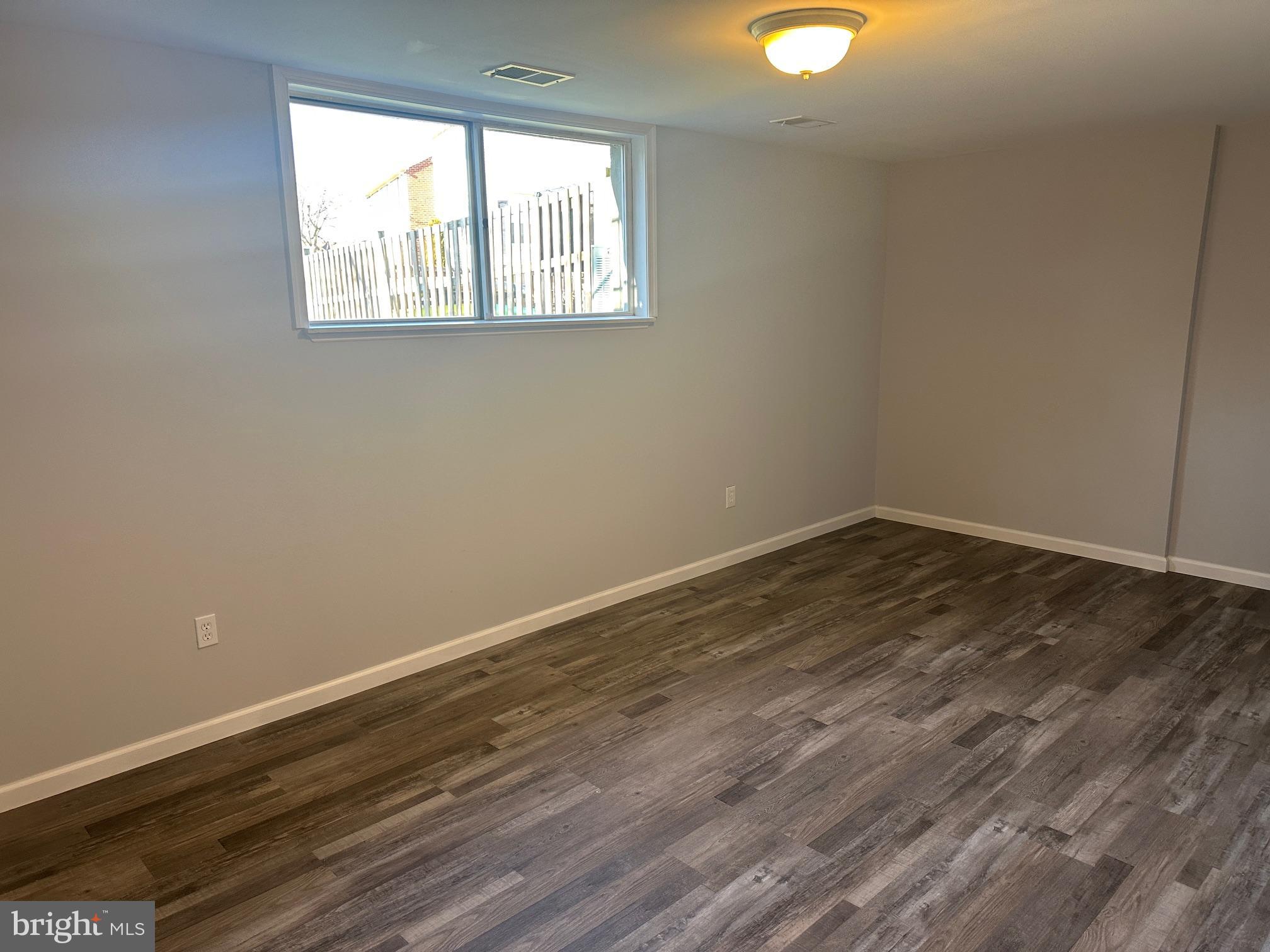 ELIZABETHS LANDING - Residential Lease