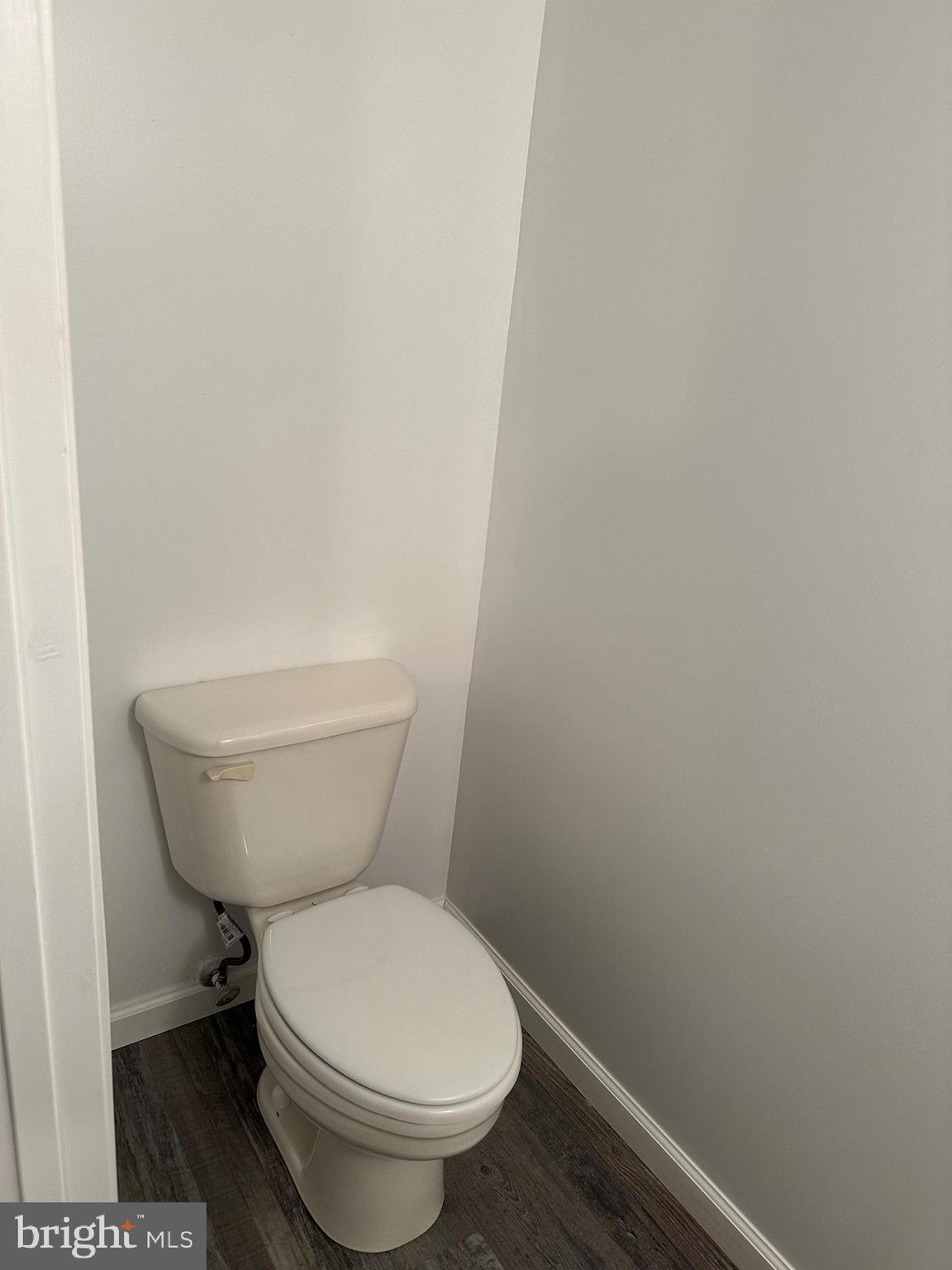 ELIZABETHS LANDING - Residential Lease