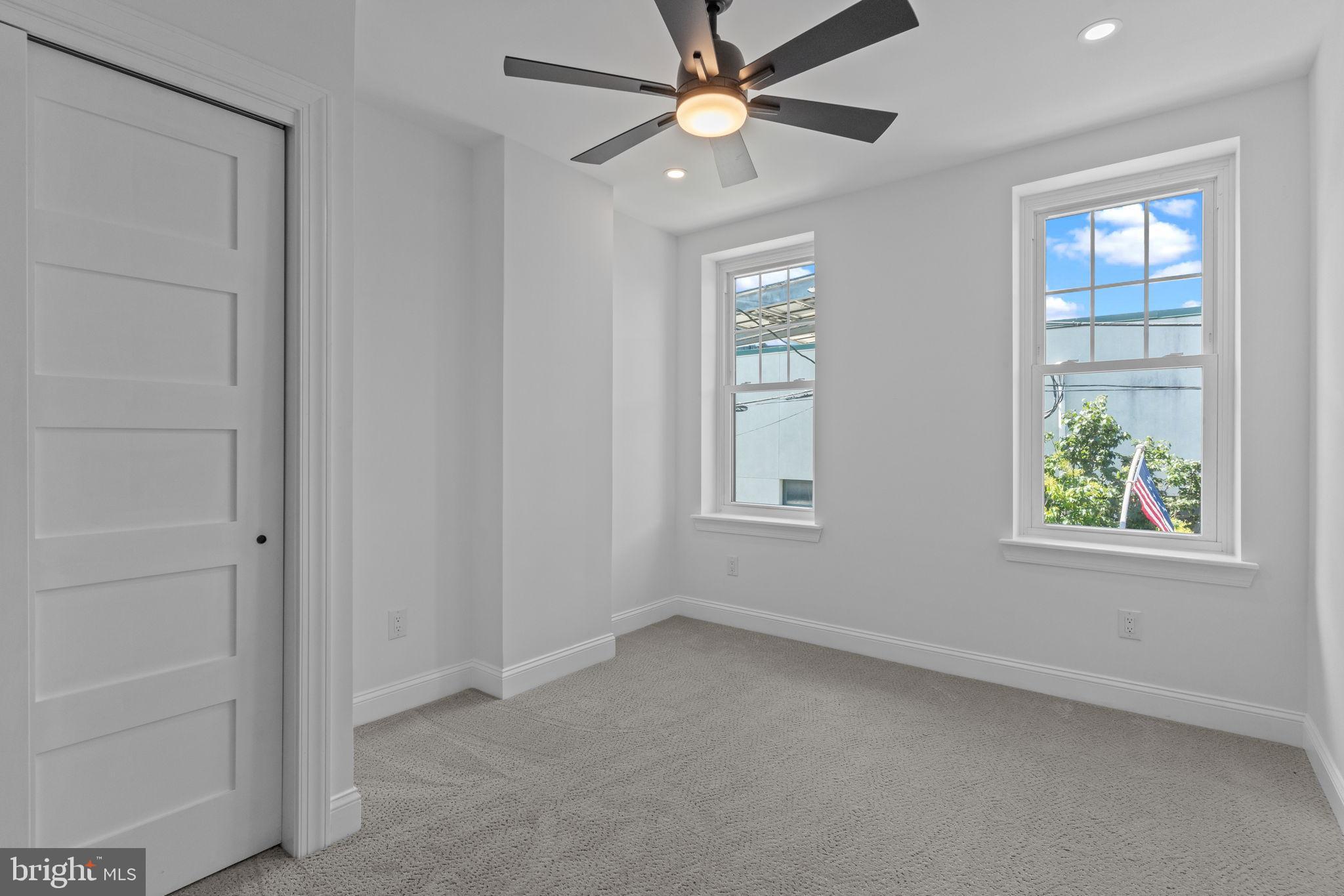 OLDE KENSINGTON - Residential