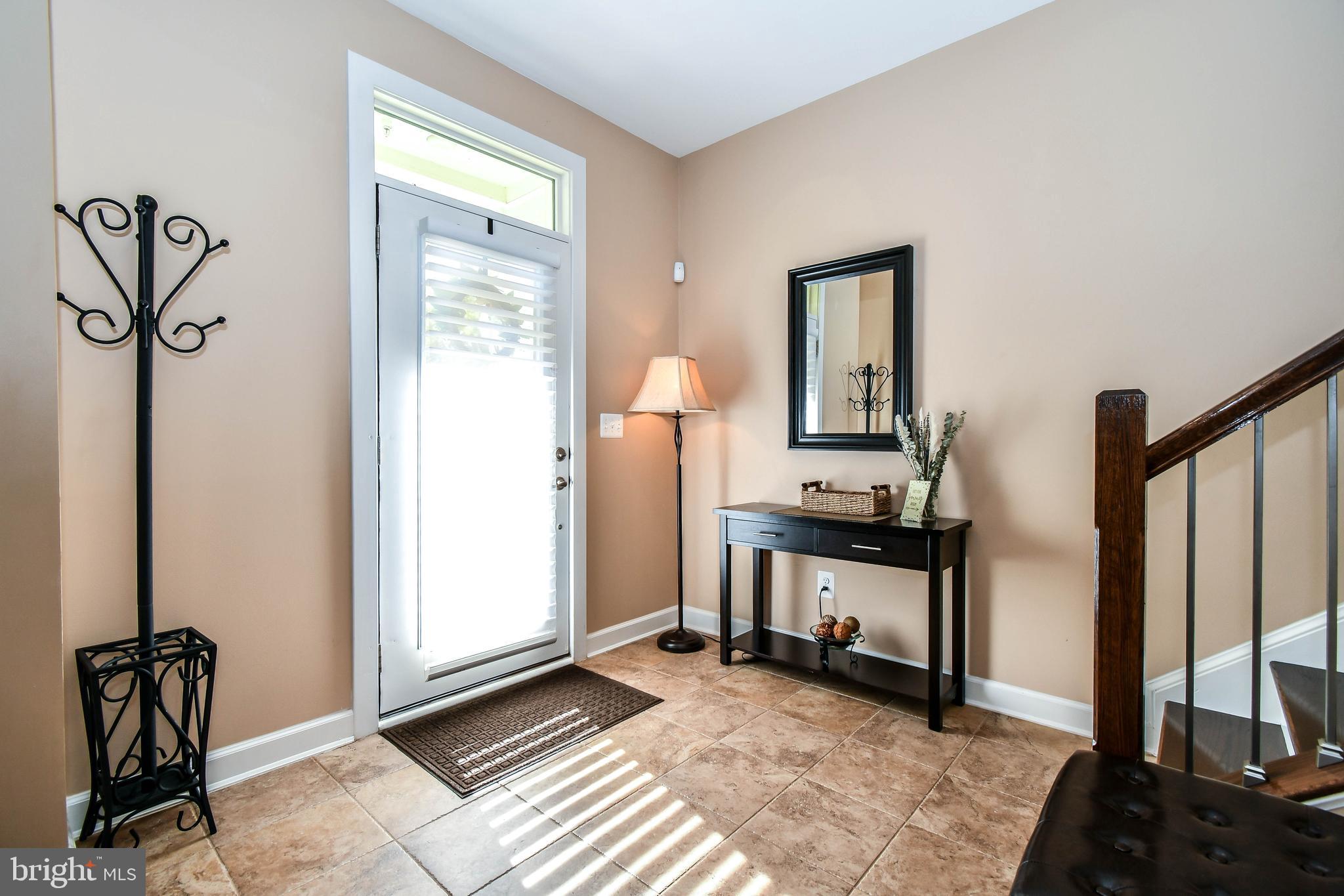 ONE LOUDOUN - Residential