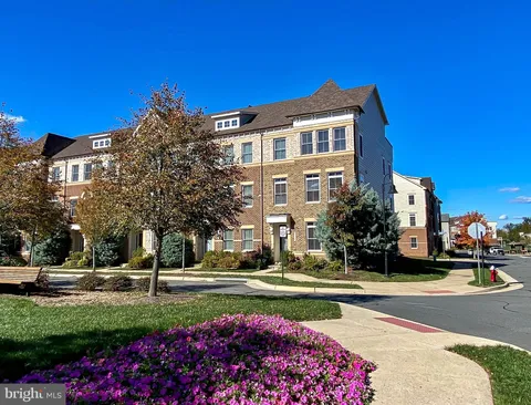 44750 Maynard Square, Ashburn, VA MLS: VALO2109064