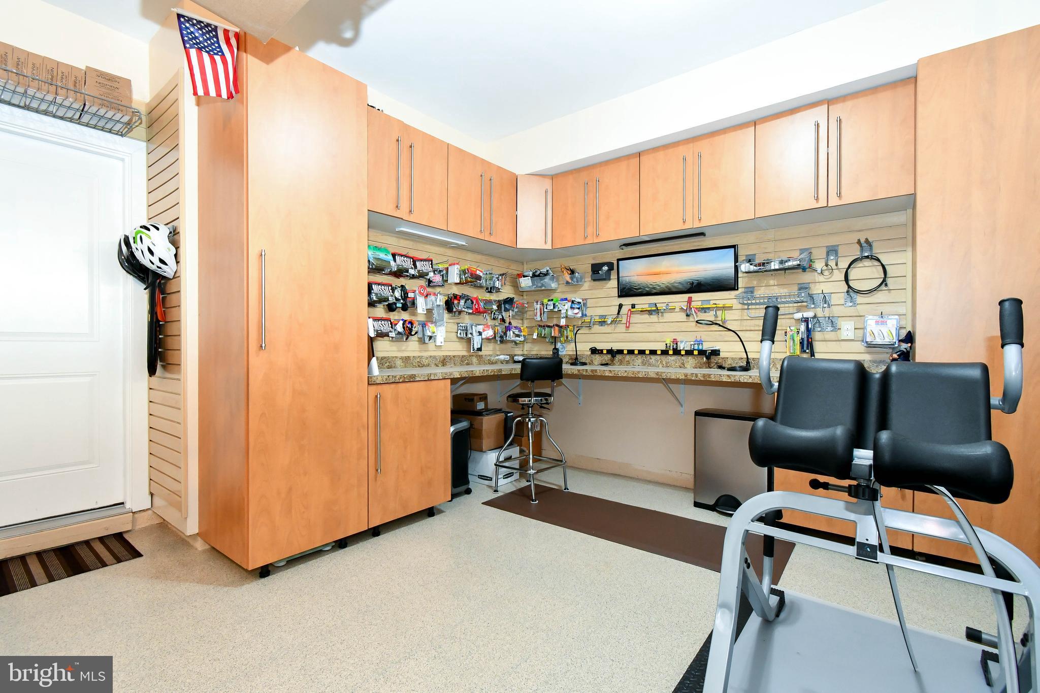 ONE LOUDOUN - Residential