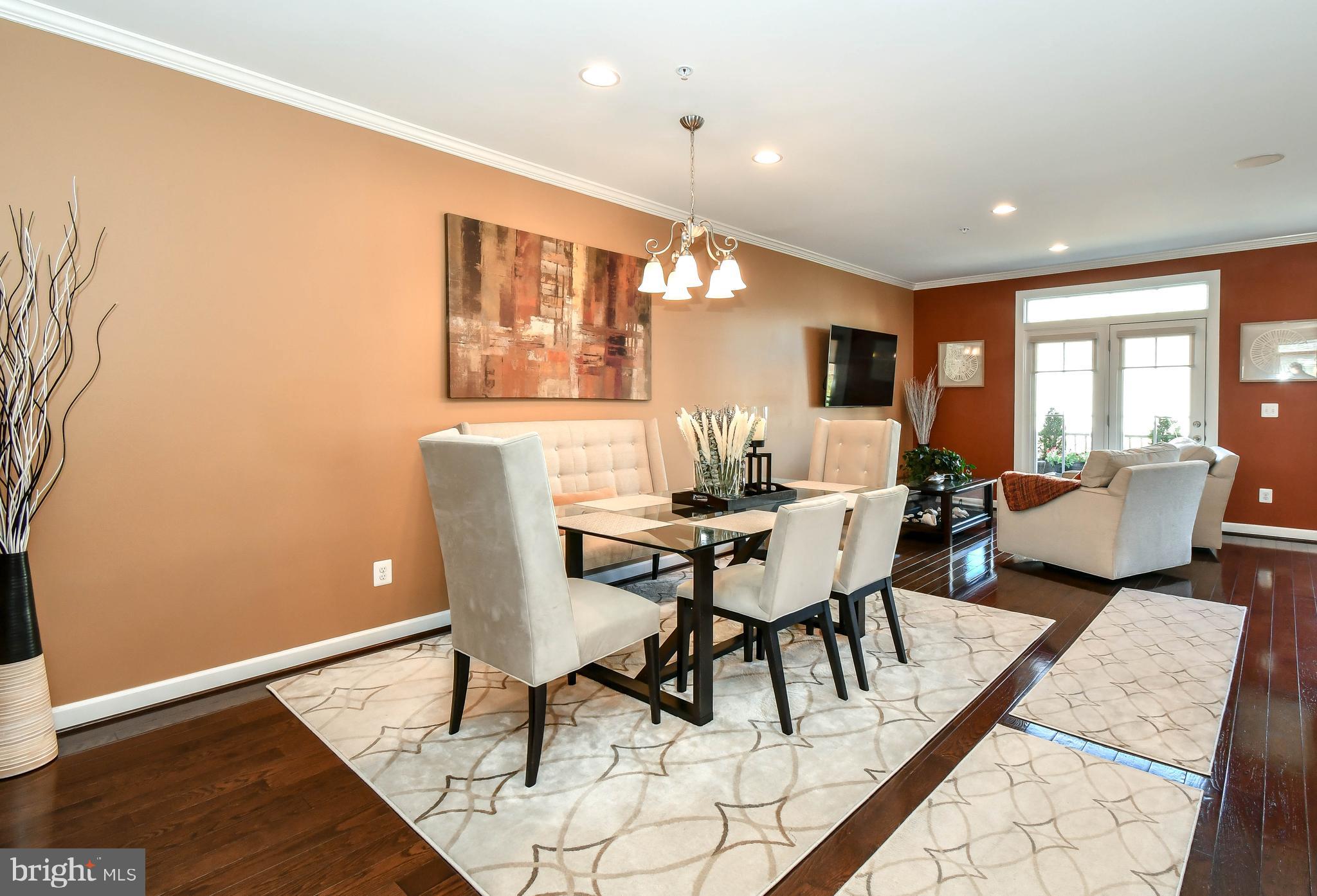 ONE LOUDOUN - Residential