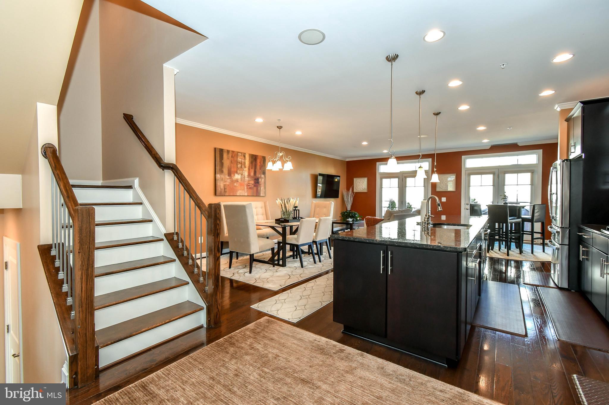 ONE LOUDOUN - Residential