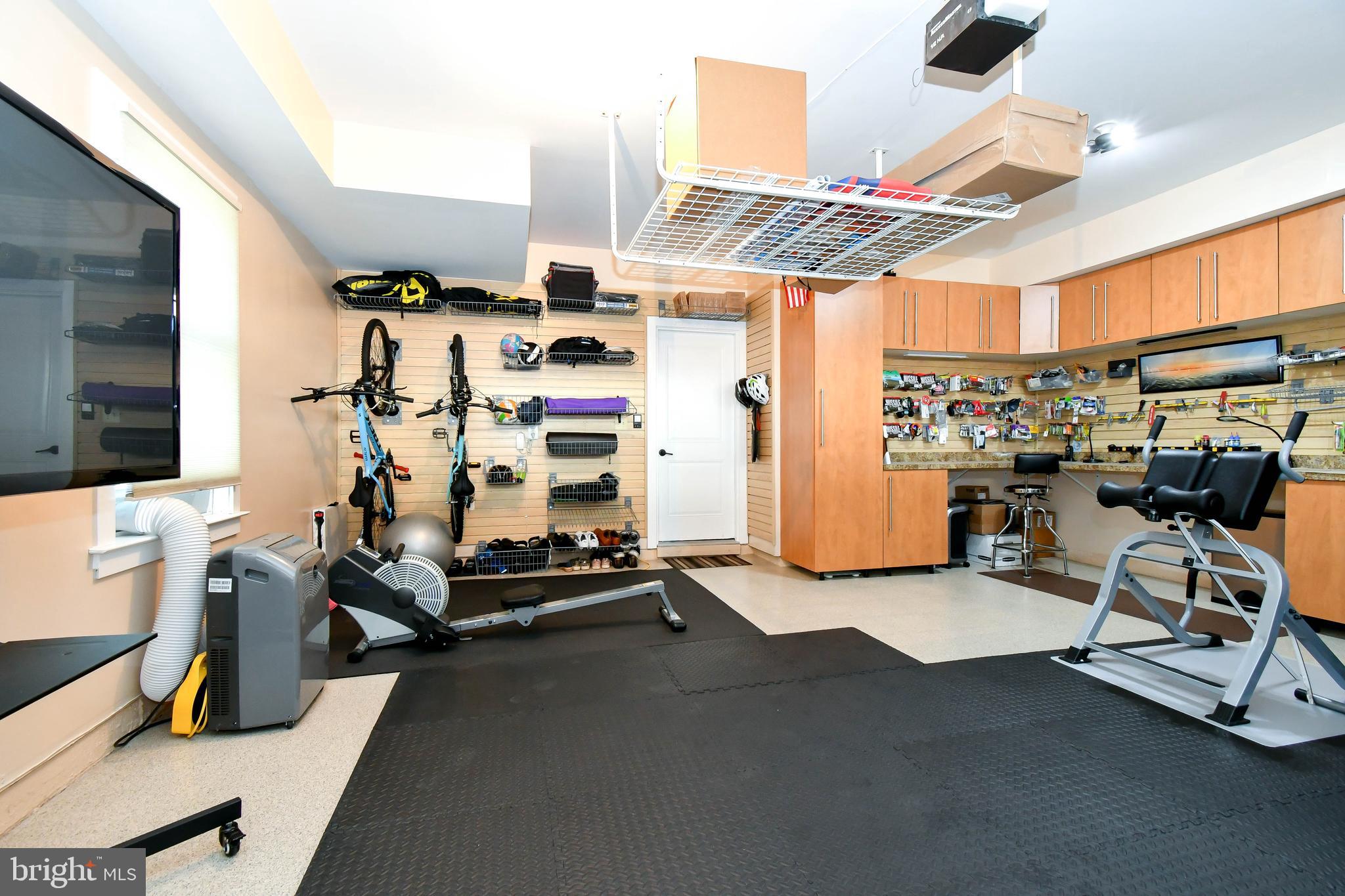 ONE LOUDOUN - Residential