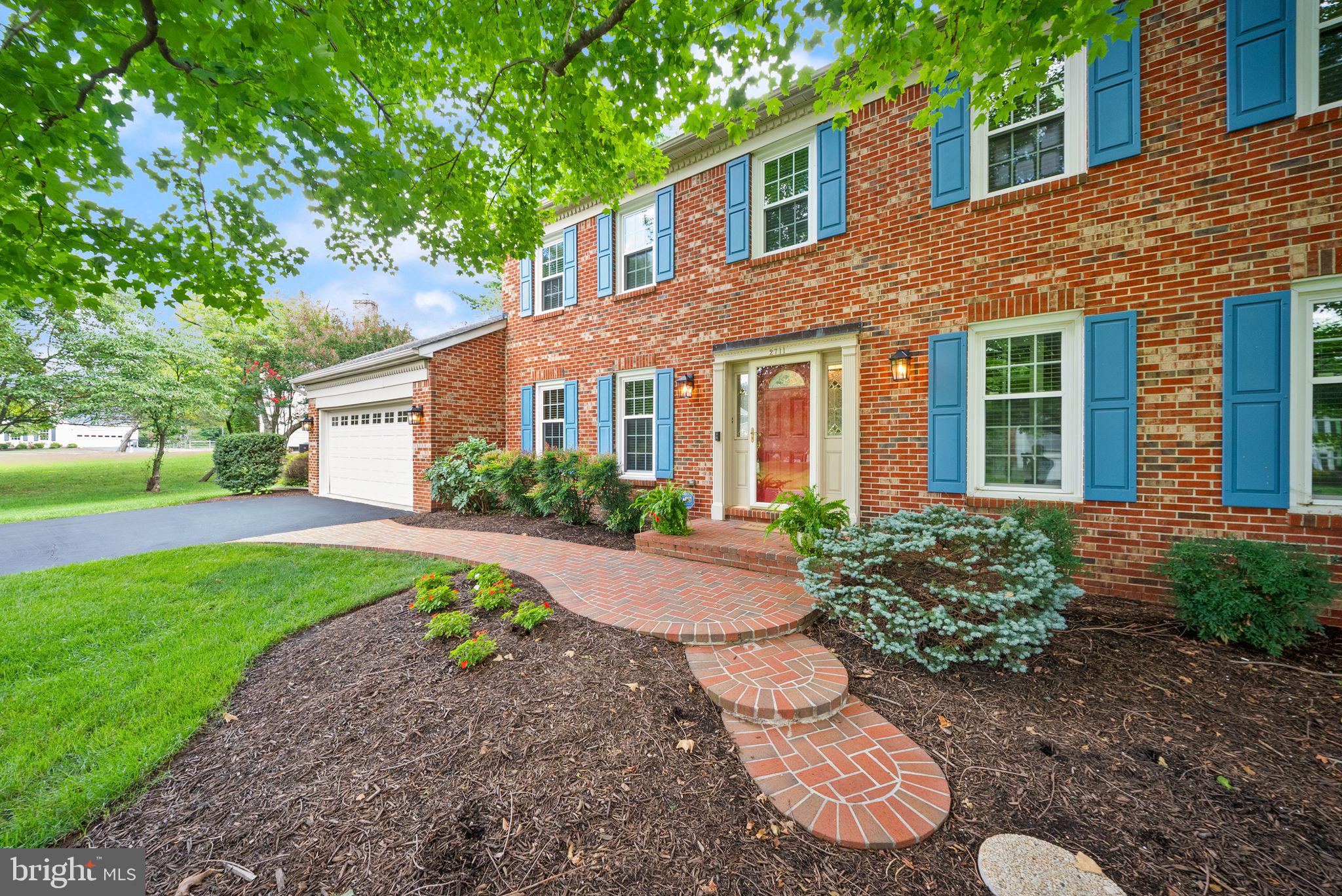 2711 MUSTANG DRIVE
