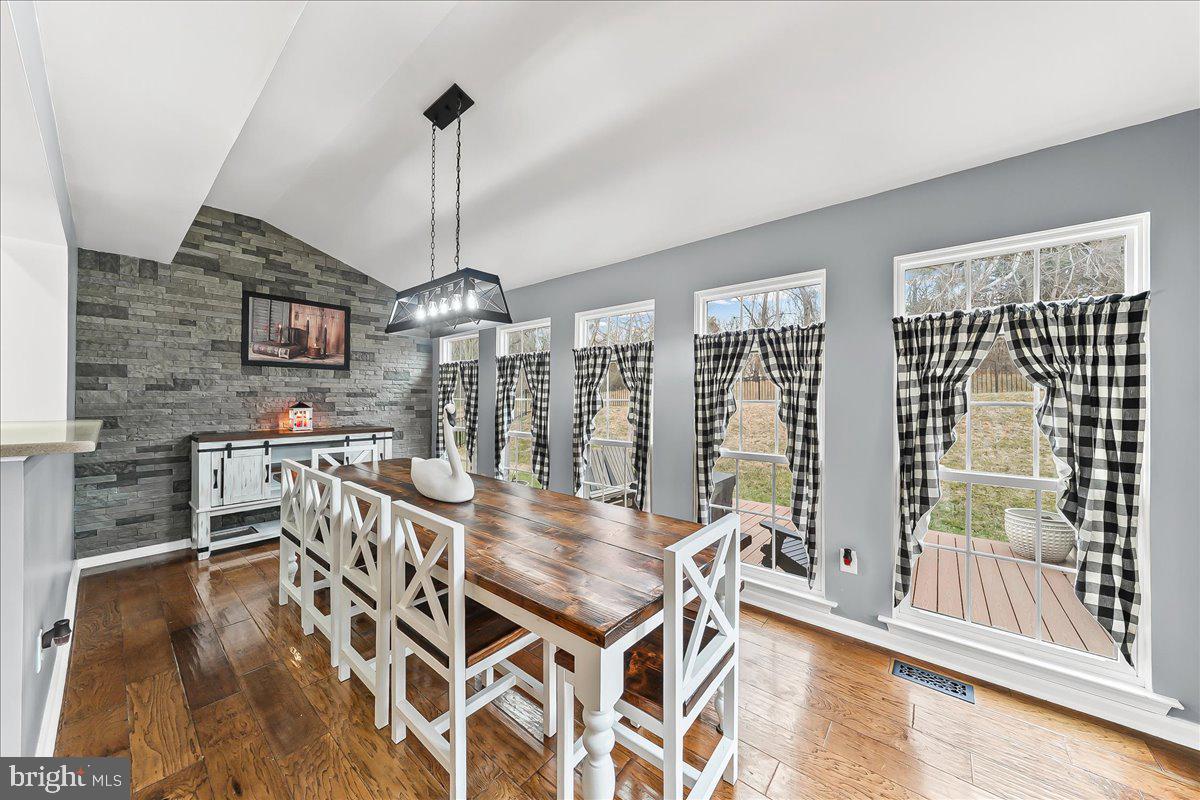 417 N BROOKSIDE DRIVE